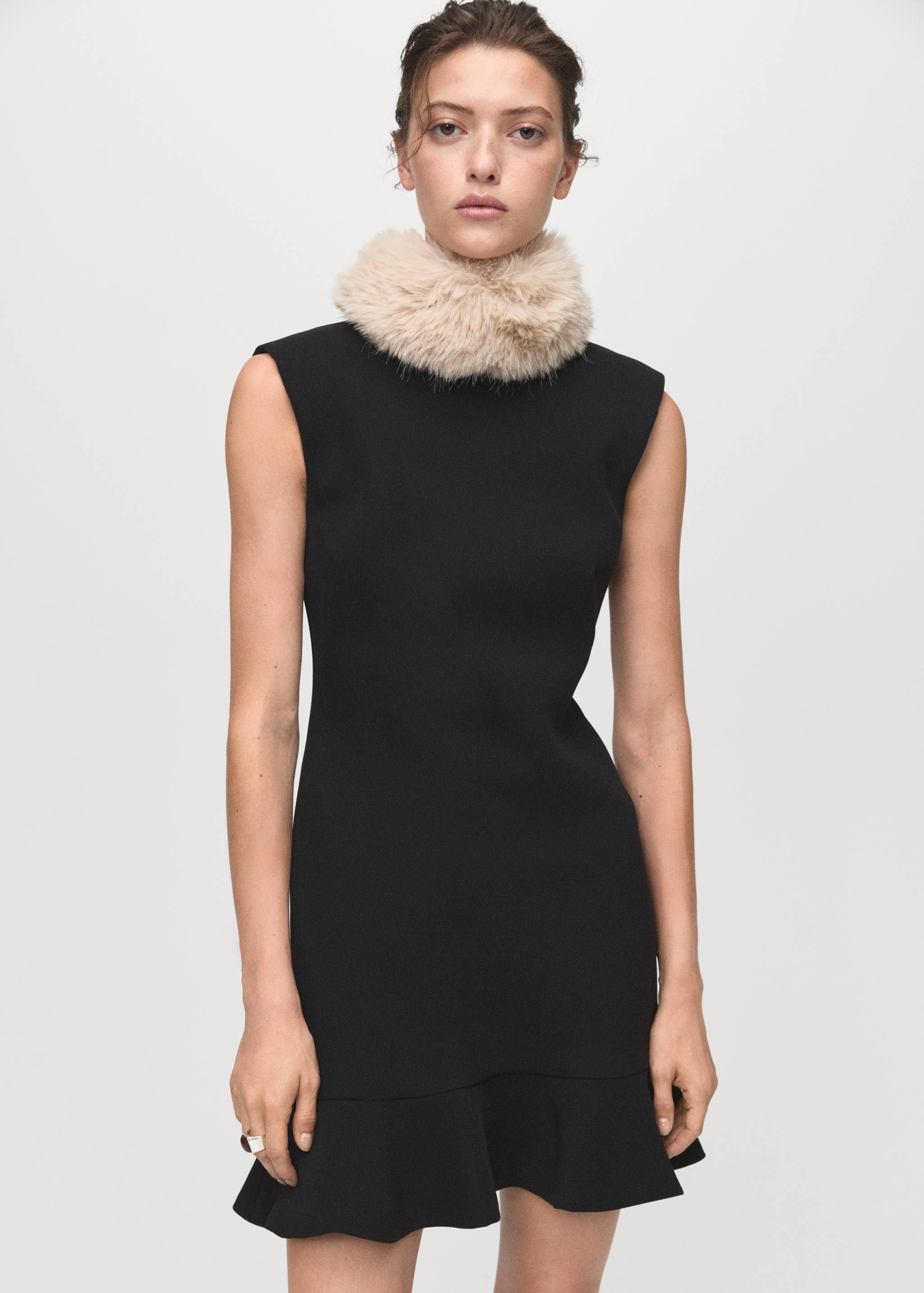 High-neck dress with ruffle - Medium plane