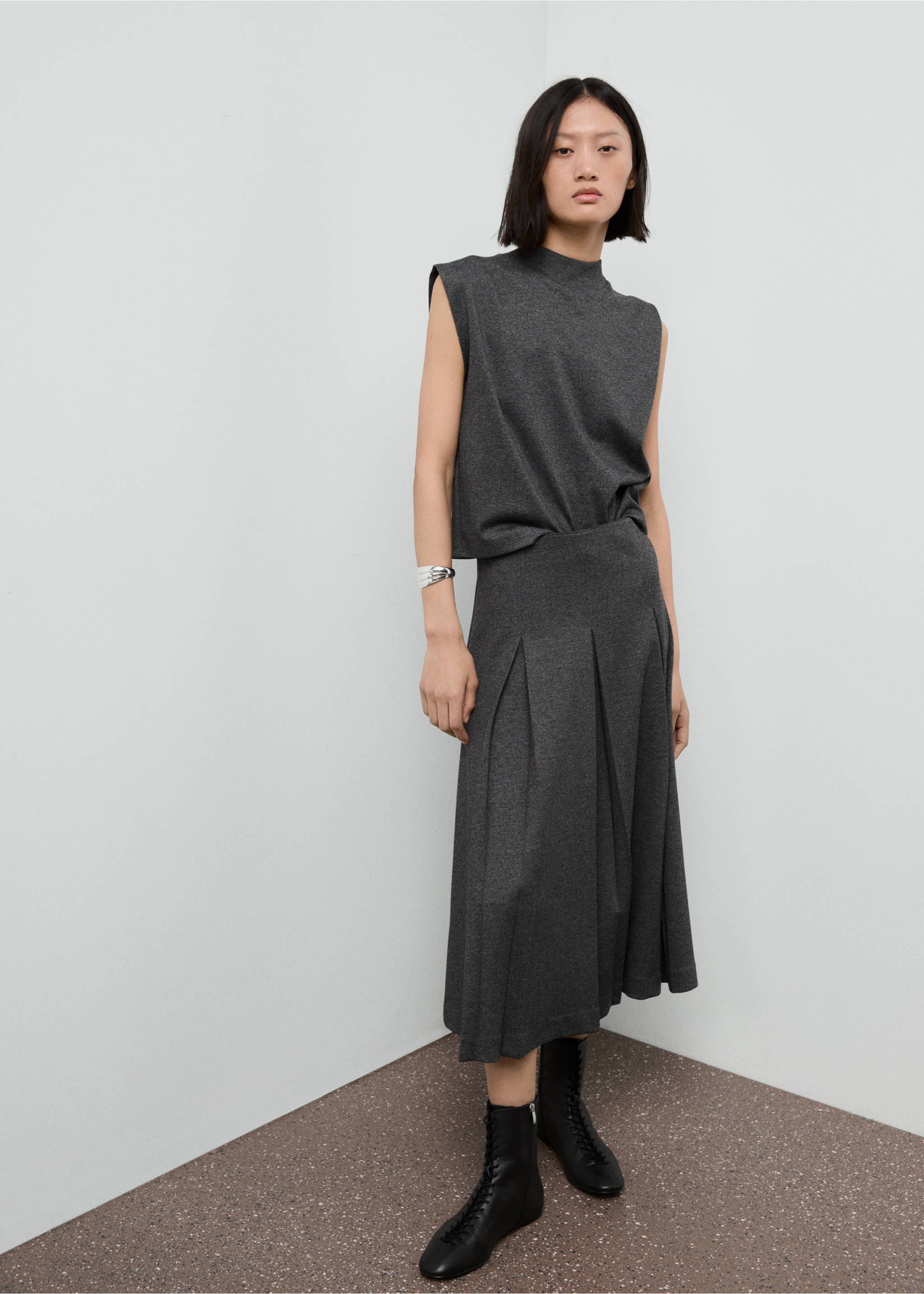 Pleated A-line skirt - General plane, Grey. Ref: 17085817-00.