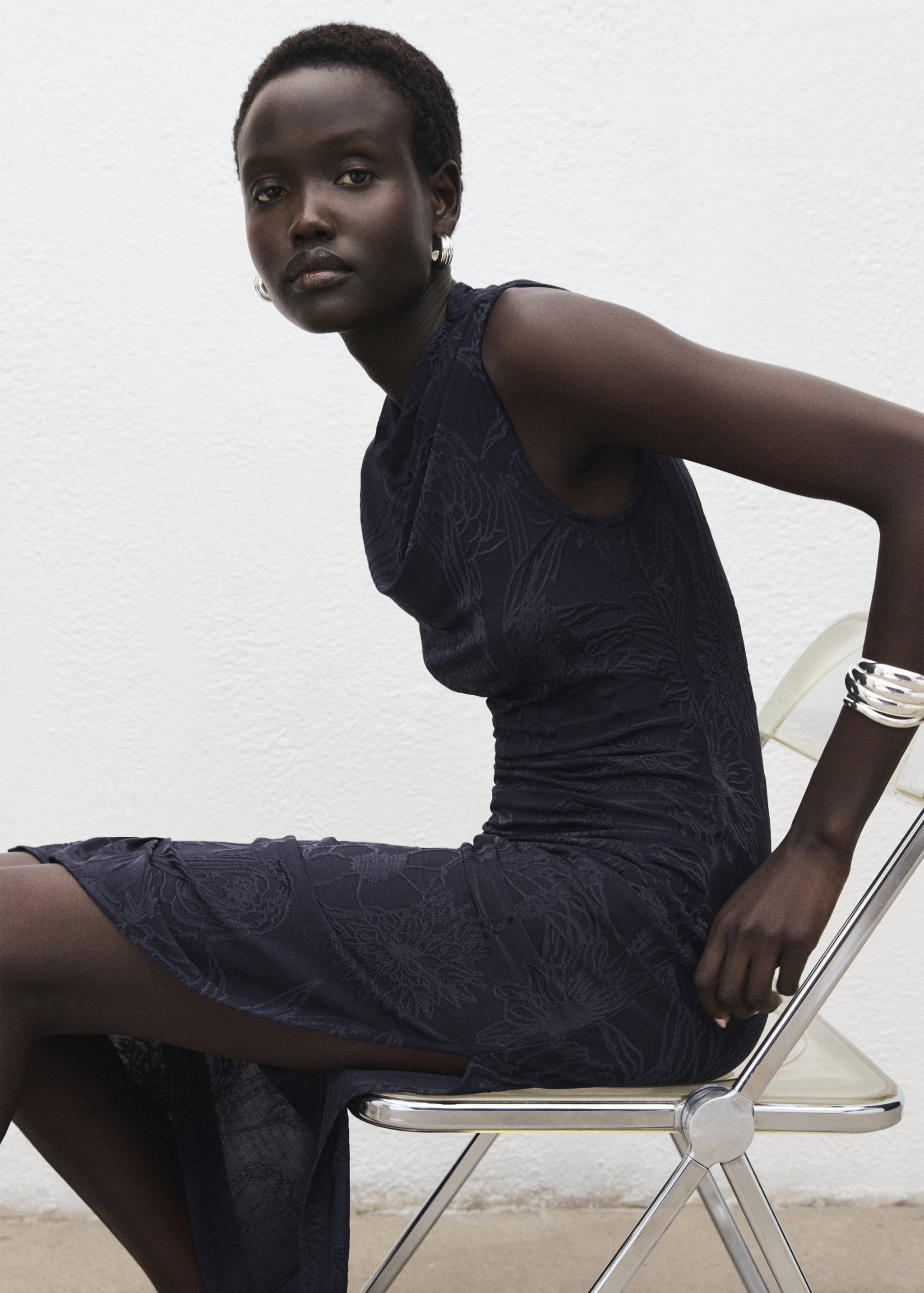 Embroidered dress with draped collar - Details of the article 2