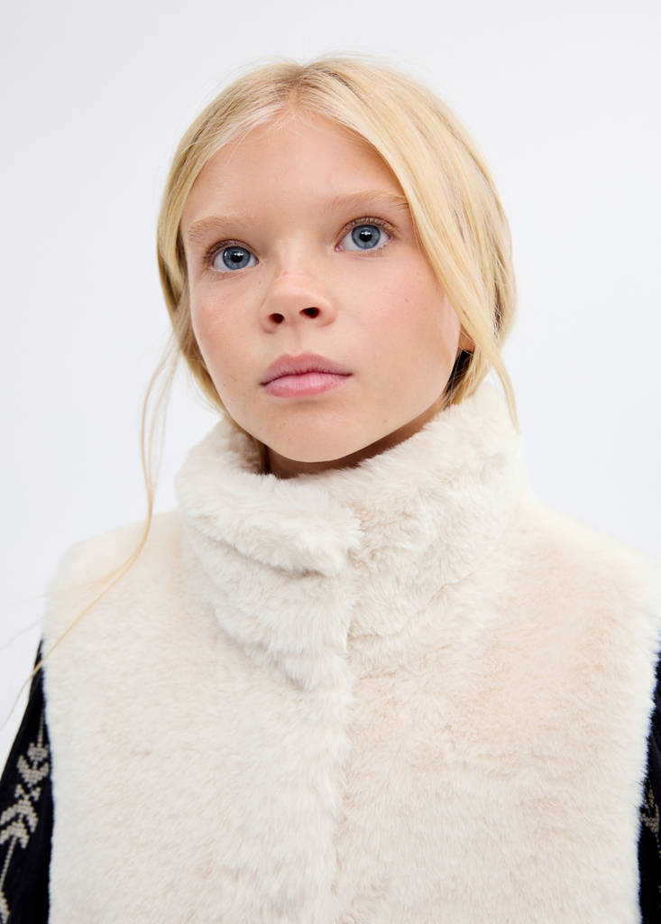 Fur-effect cape gilet — Ecru