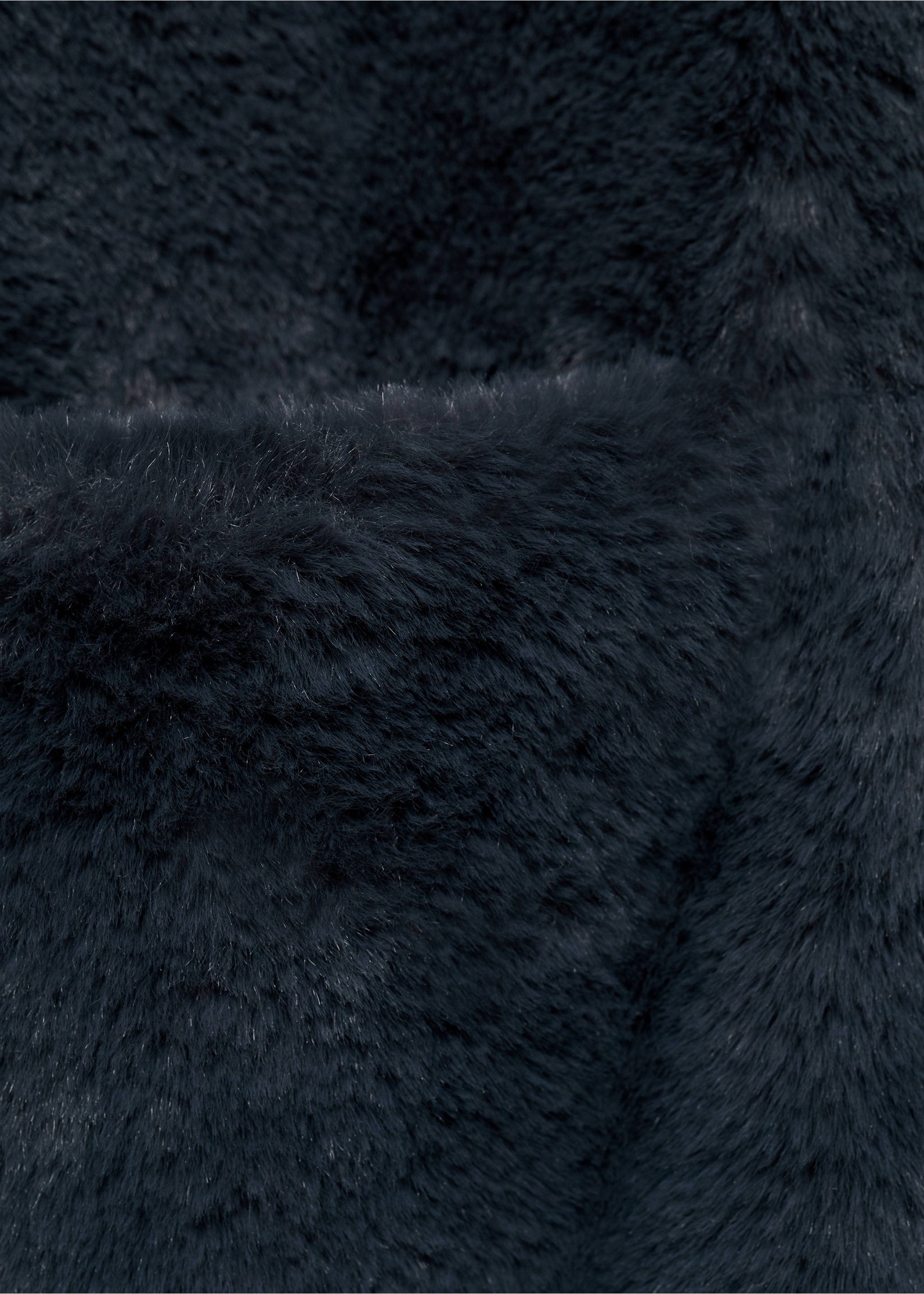 Gilet imitation fourrure - Détail de l'article 8, Gris anthracite. Ref: 17085971-00.