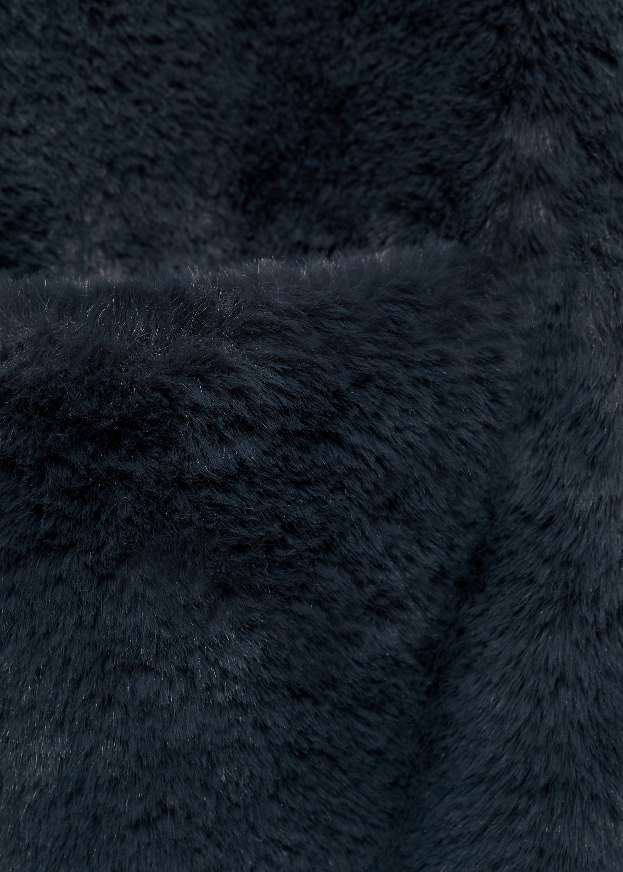 Fur-effect cape gilet - Details of the article 8