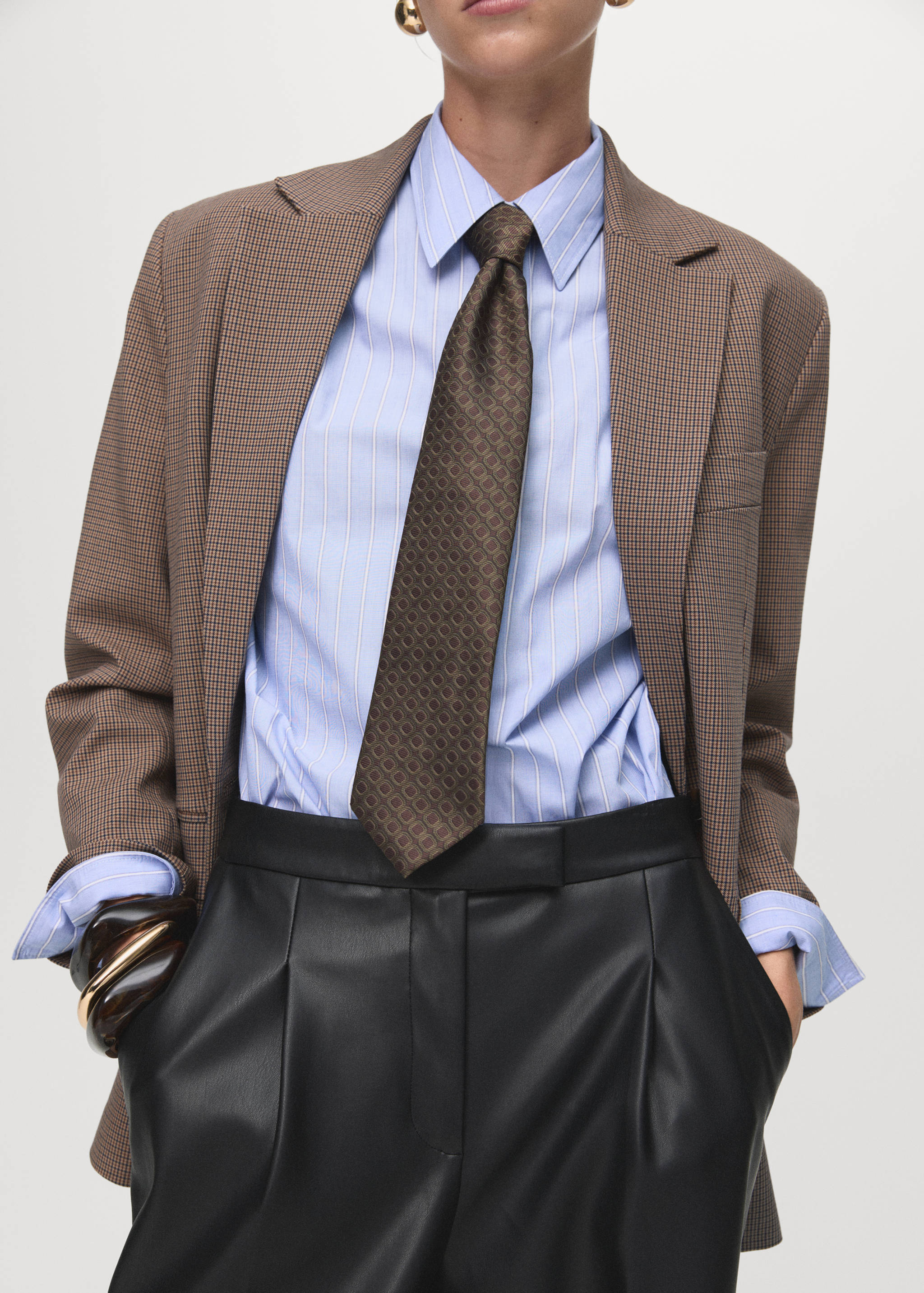 Pantalon large en cuir synthétique - Détail de l'article 6