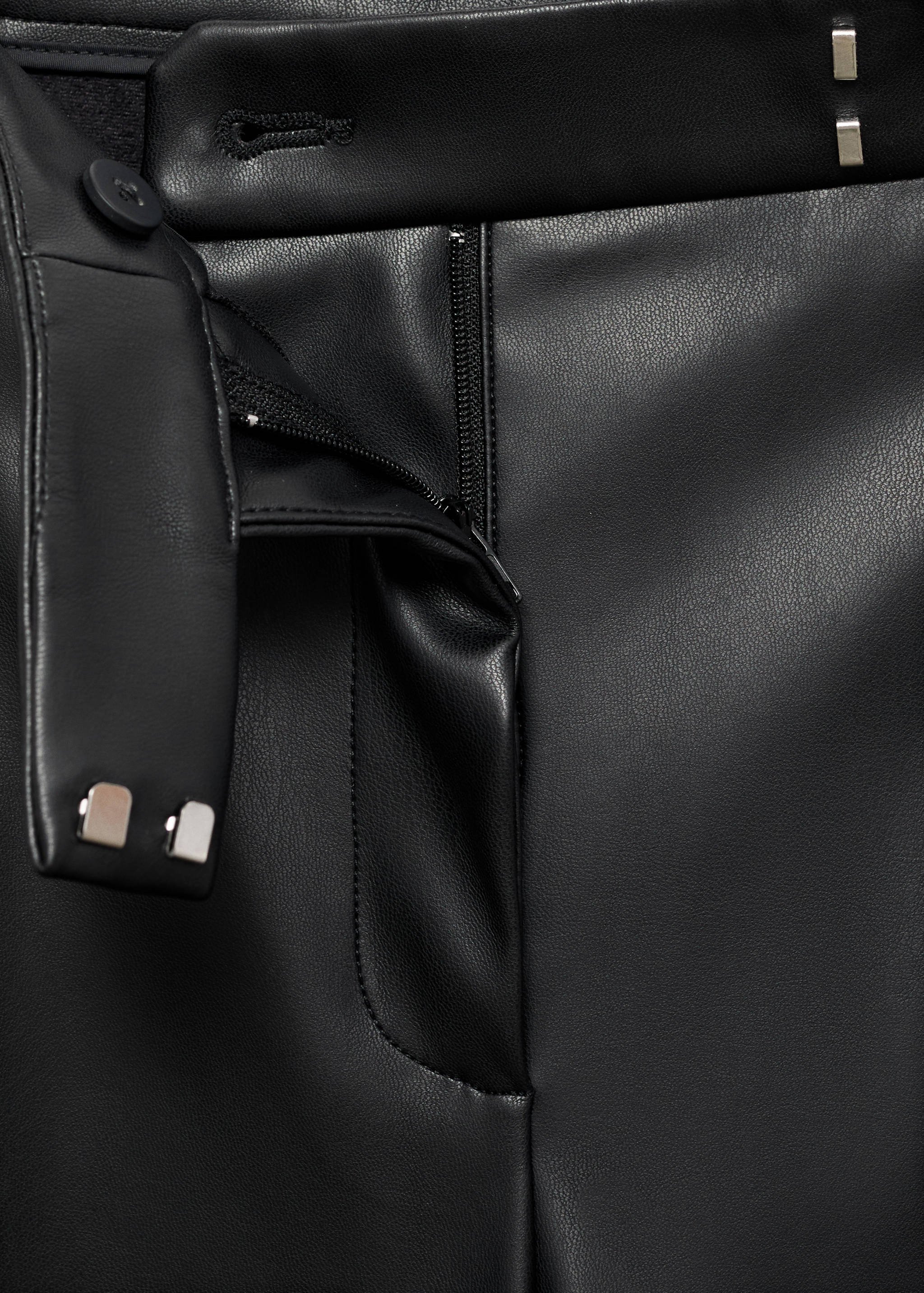 Pantalon large en cuir synthétique - Détail de l'article 8