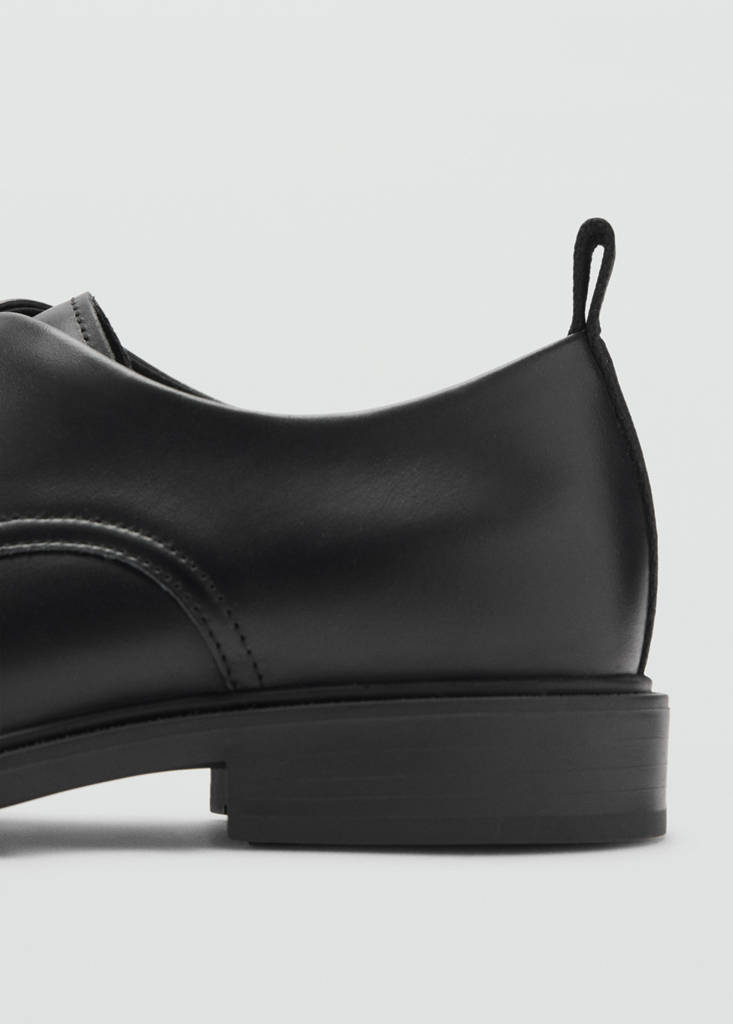 Oxford style leather shoe — Black