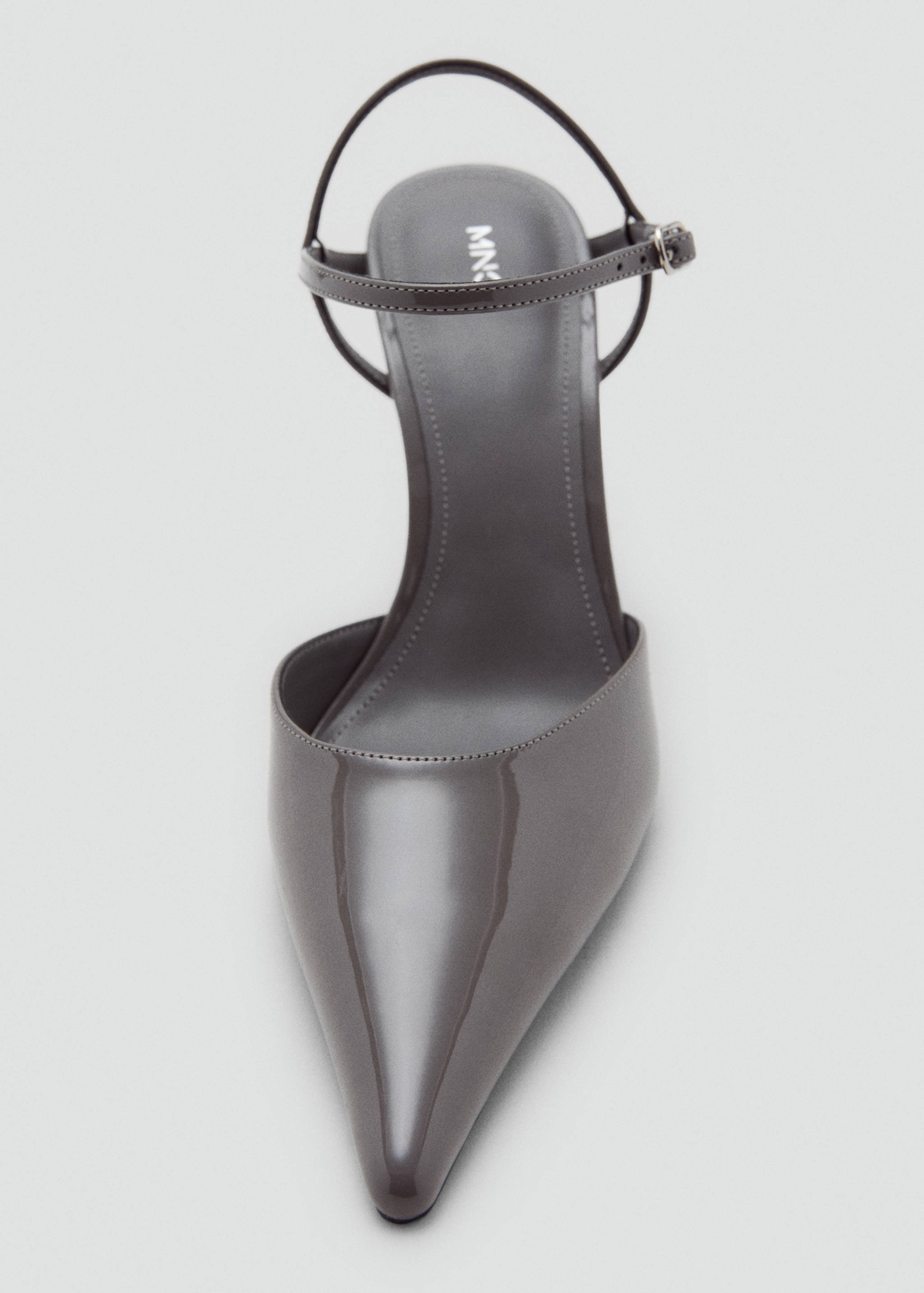 Patent leather heel shoes - Details of the article 2