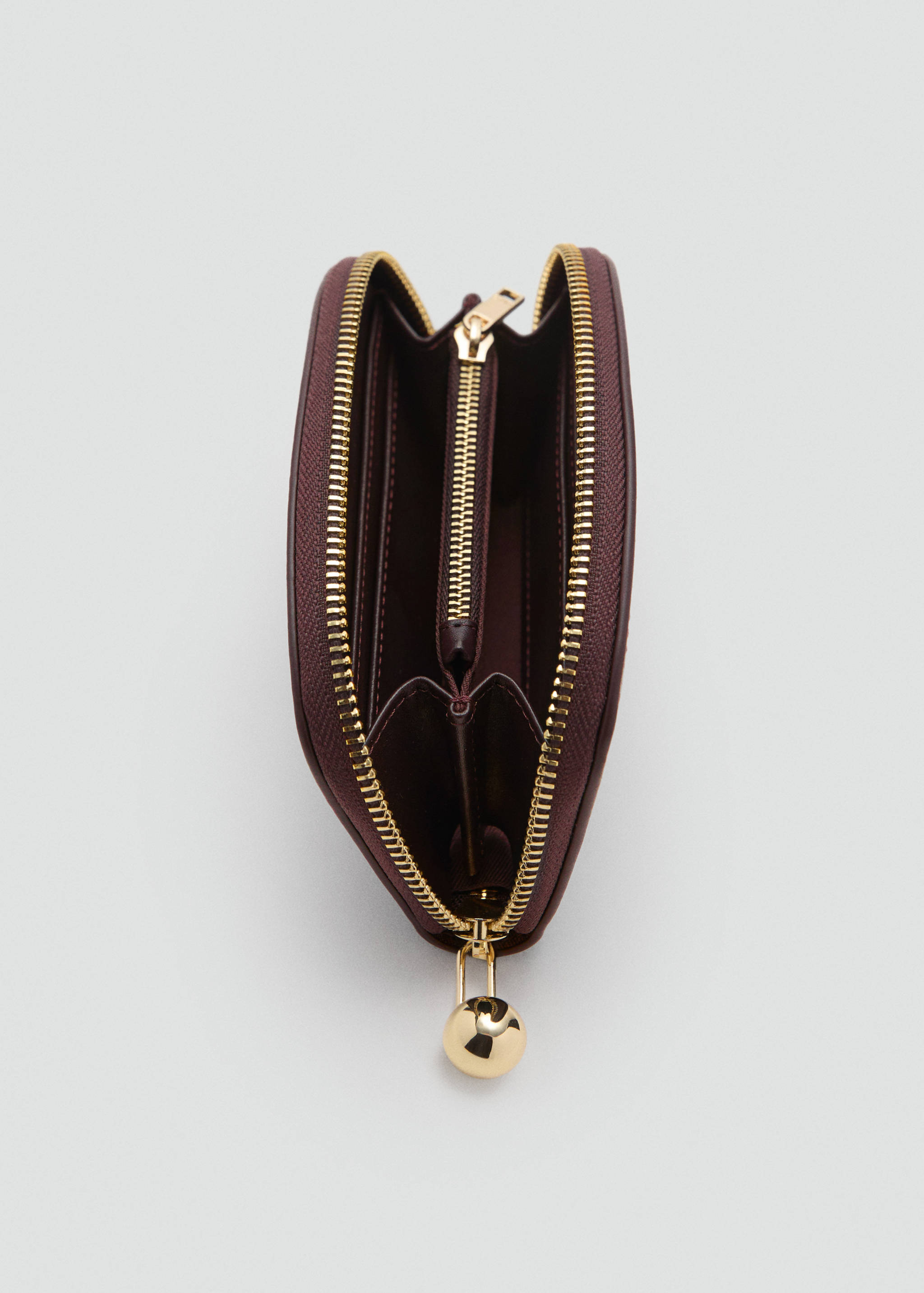 Medium wallet with mini-bead embellishment - Details of the article 1