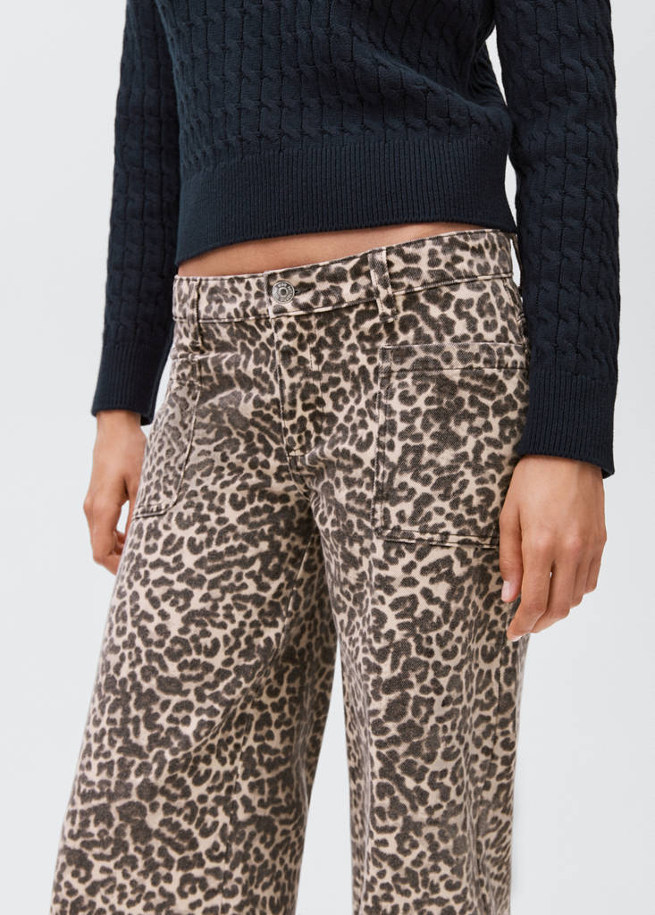 Low-waist animal-print jeans — Ecru