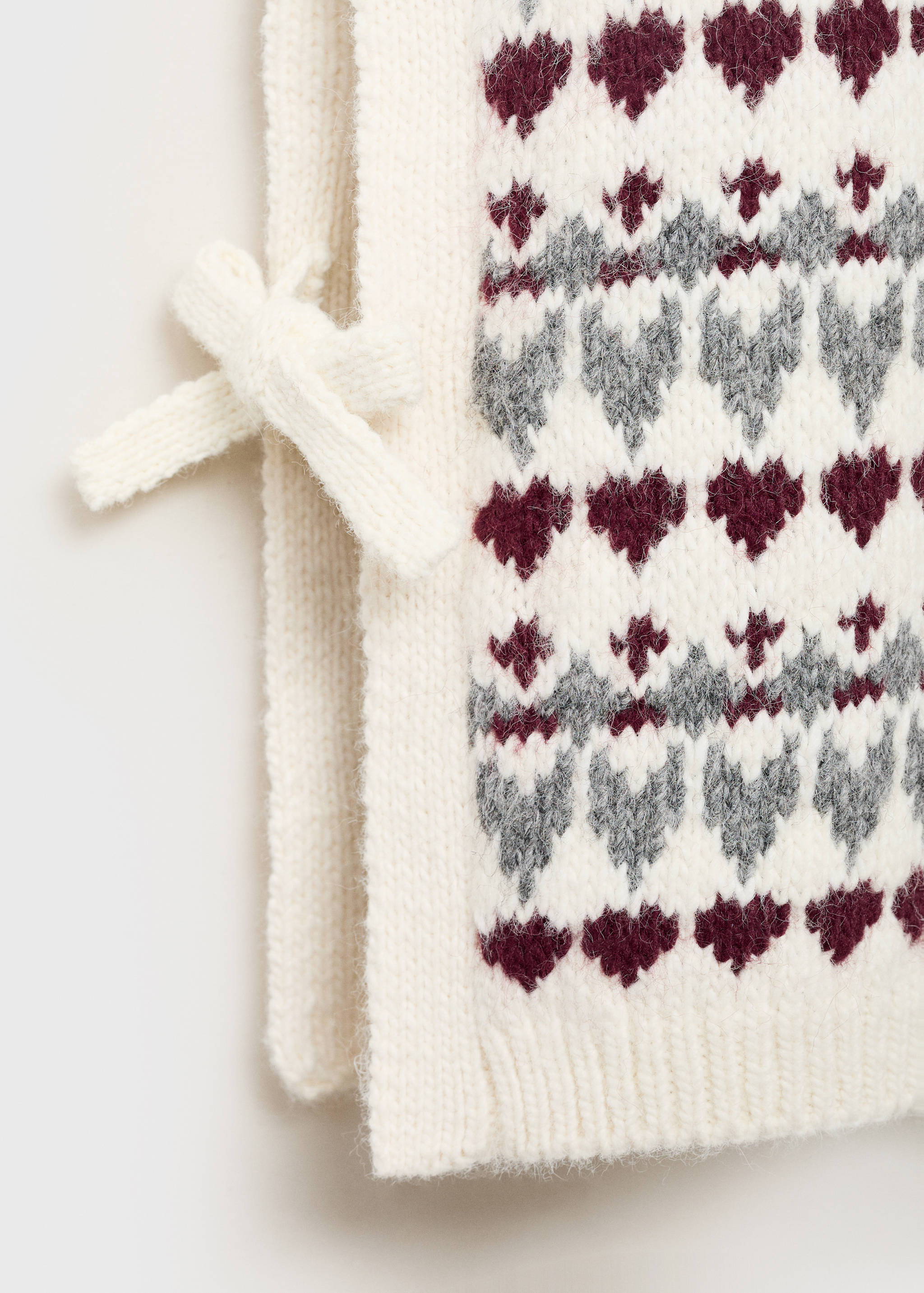 سترة محبوكة بنقشة قلوب - تفاصيل المنتج 8