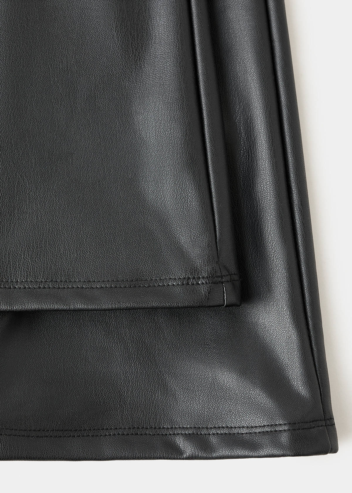 Faux-leather leggings — Black
