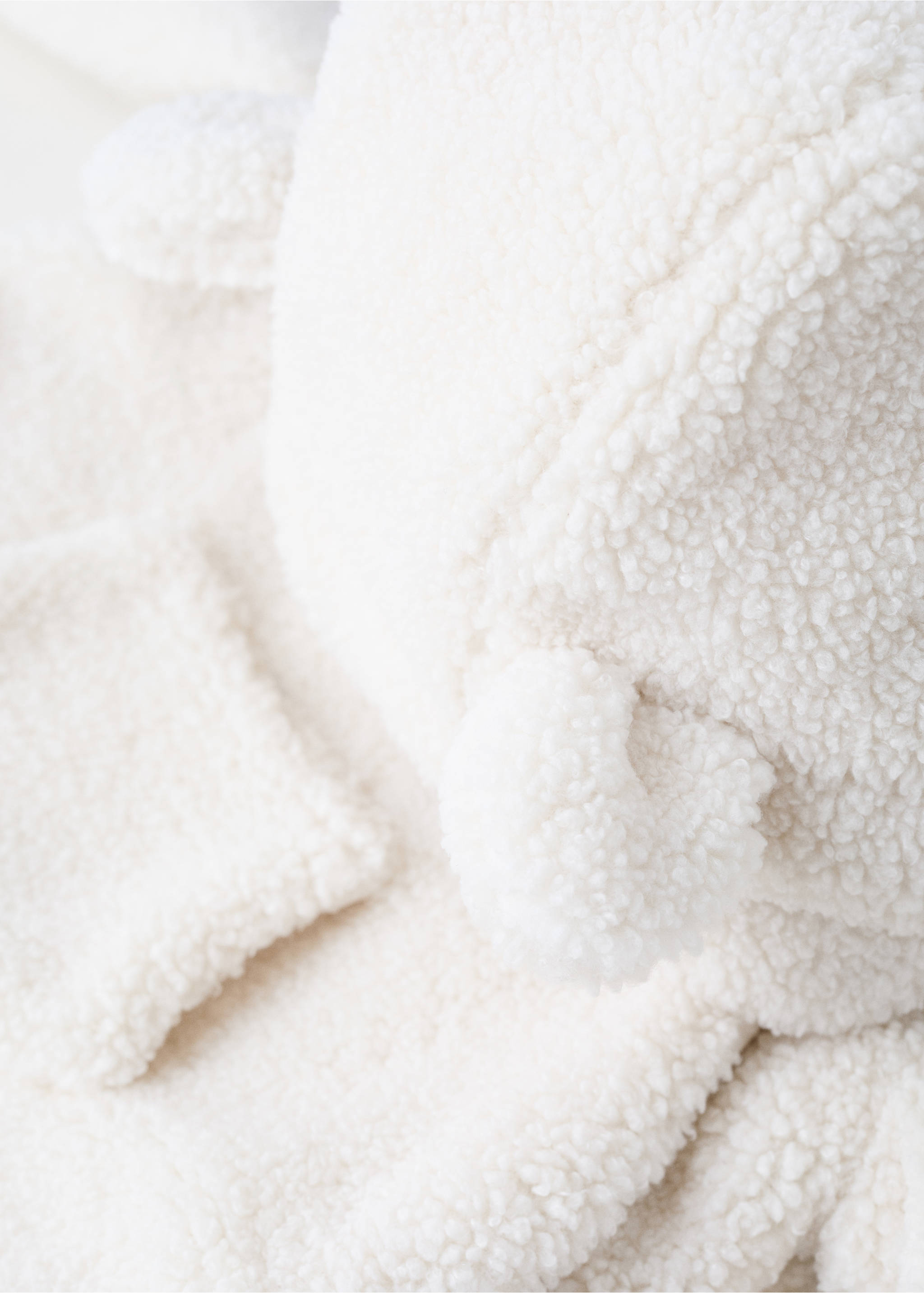 Abrigo largo borreguito - Detalle del artículo 0, Crudo. Ref: 17086344-00.