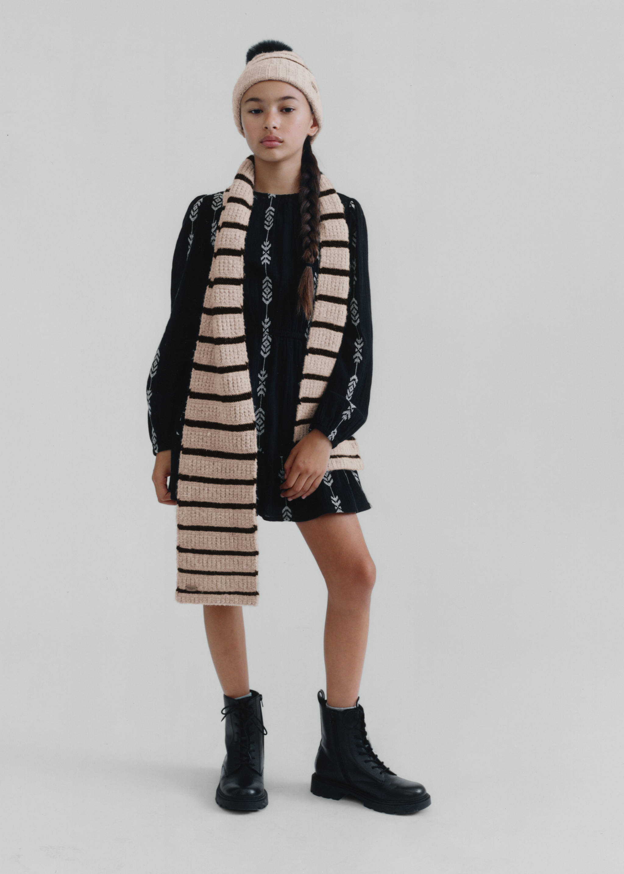 Striped knit scarf - Details of the article 6