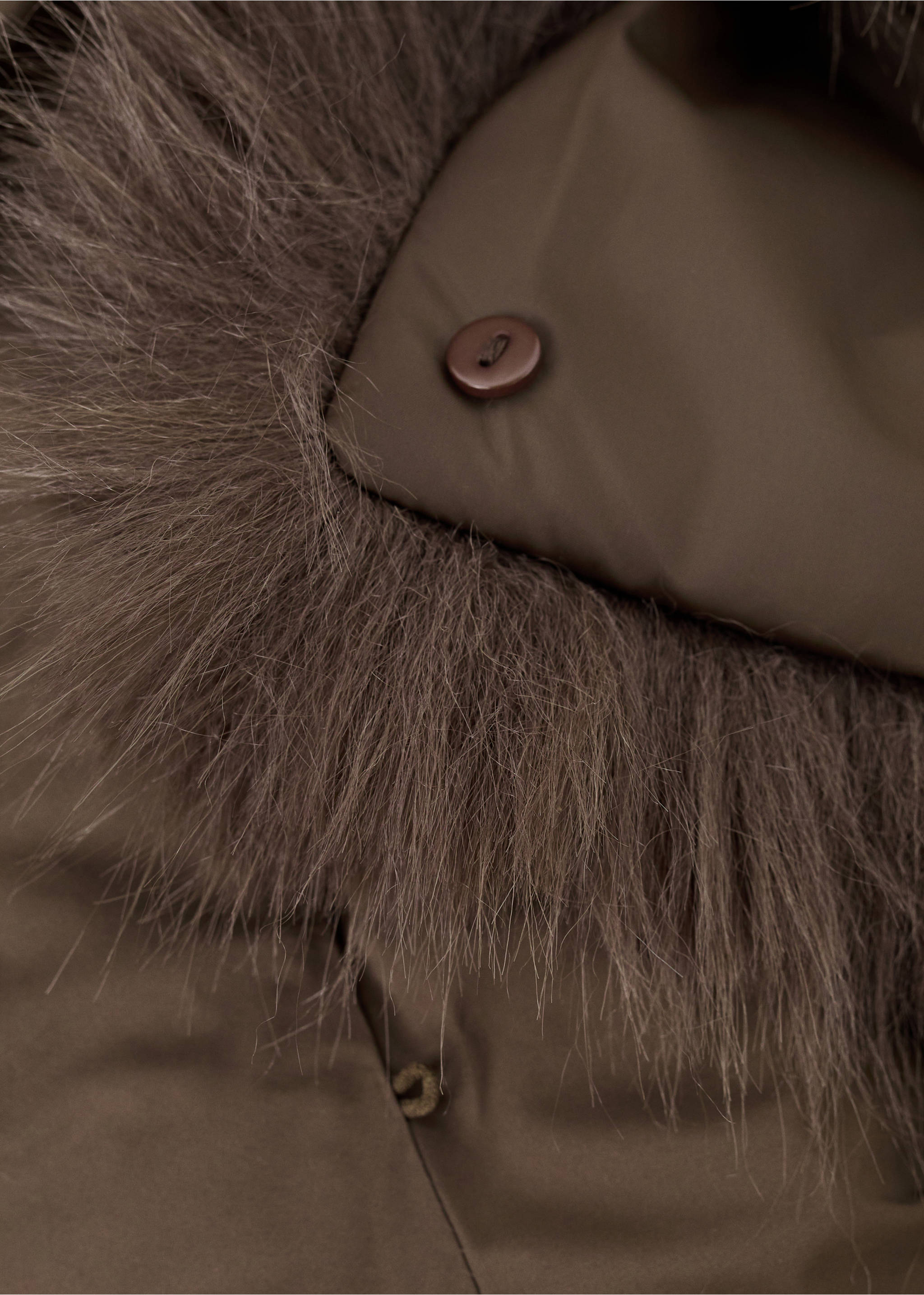 Padded anorak with faux-fur hood - Details of the article 8, Brown. Ref: 17086353-00.