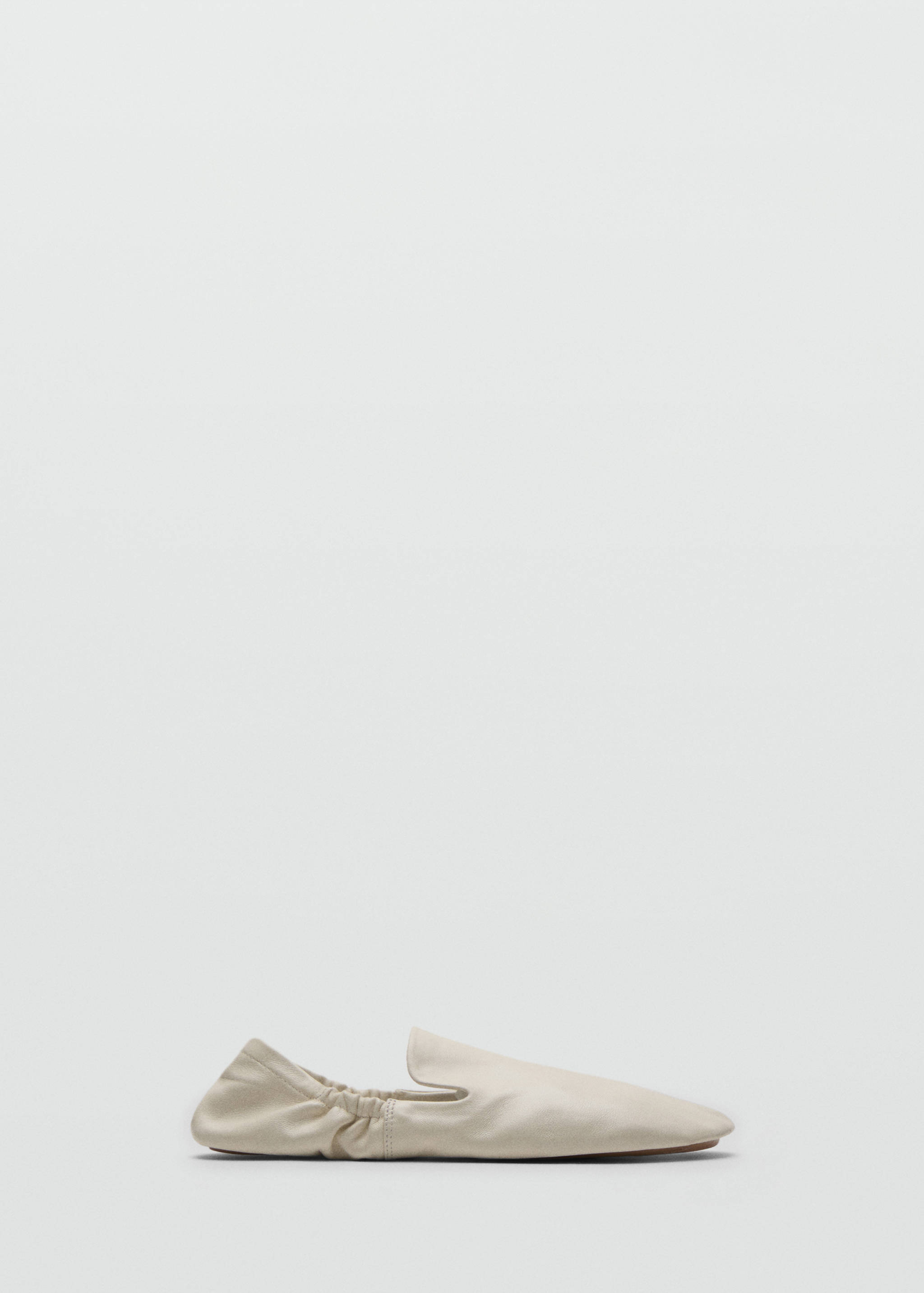 Gathered leather shoes - Article without model