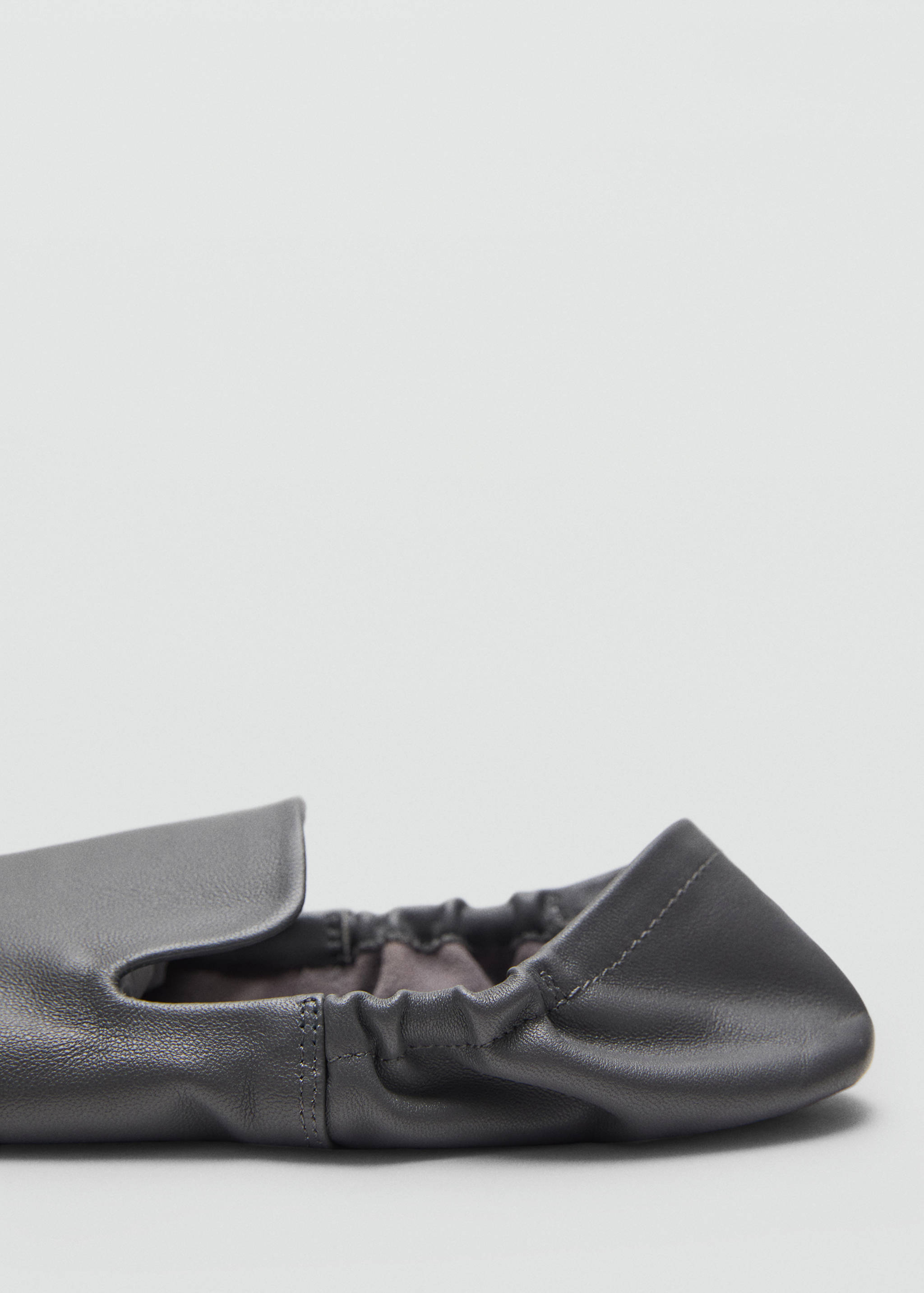 Sabata de pell frunzida - Detall de l'article 1