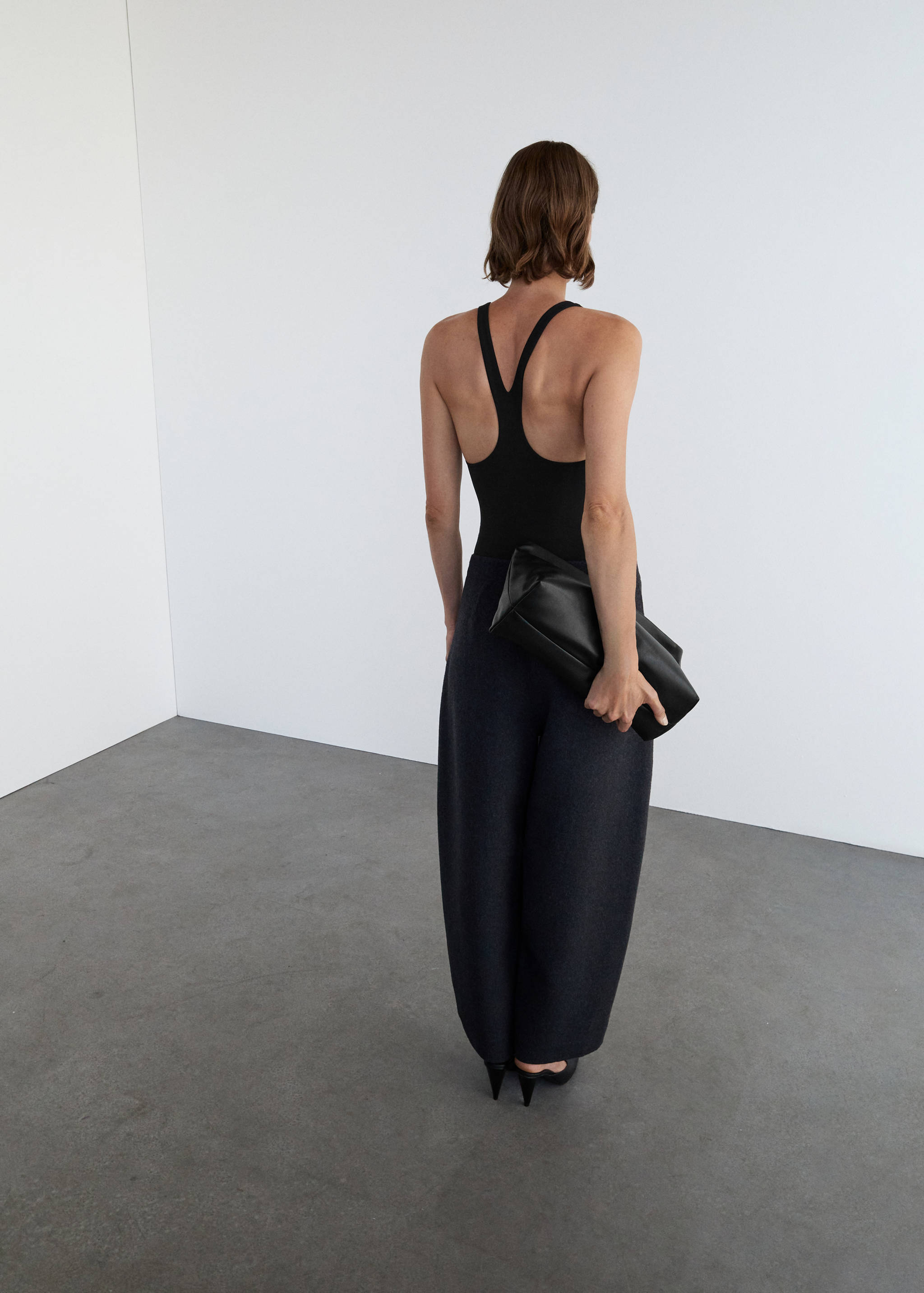 Low-neck bodysuit - Reverse of the article