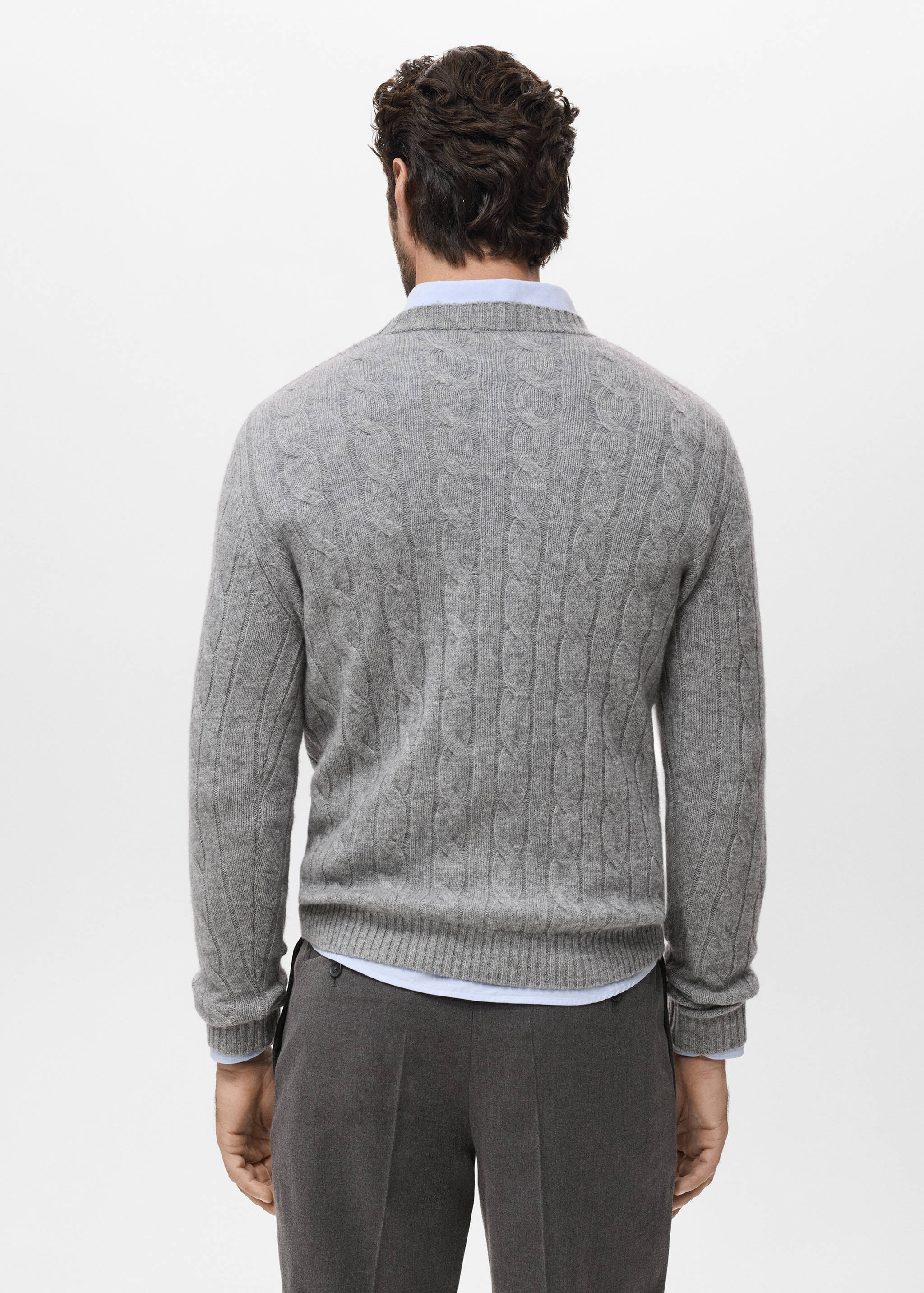 100% wool braided sweater - Reverse of the article