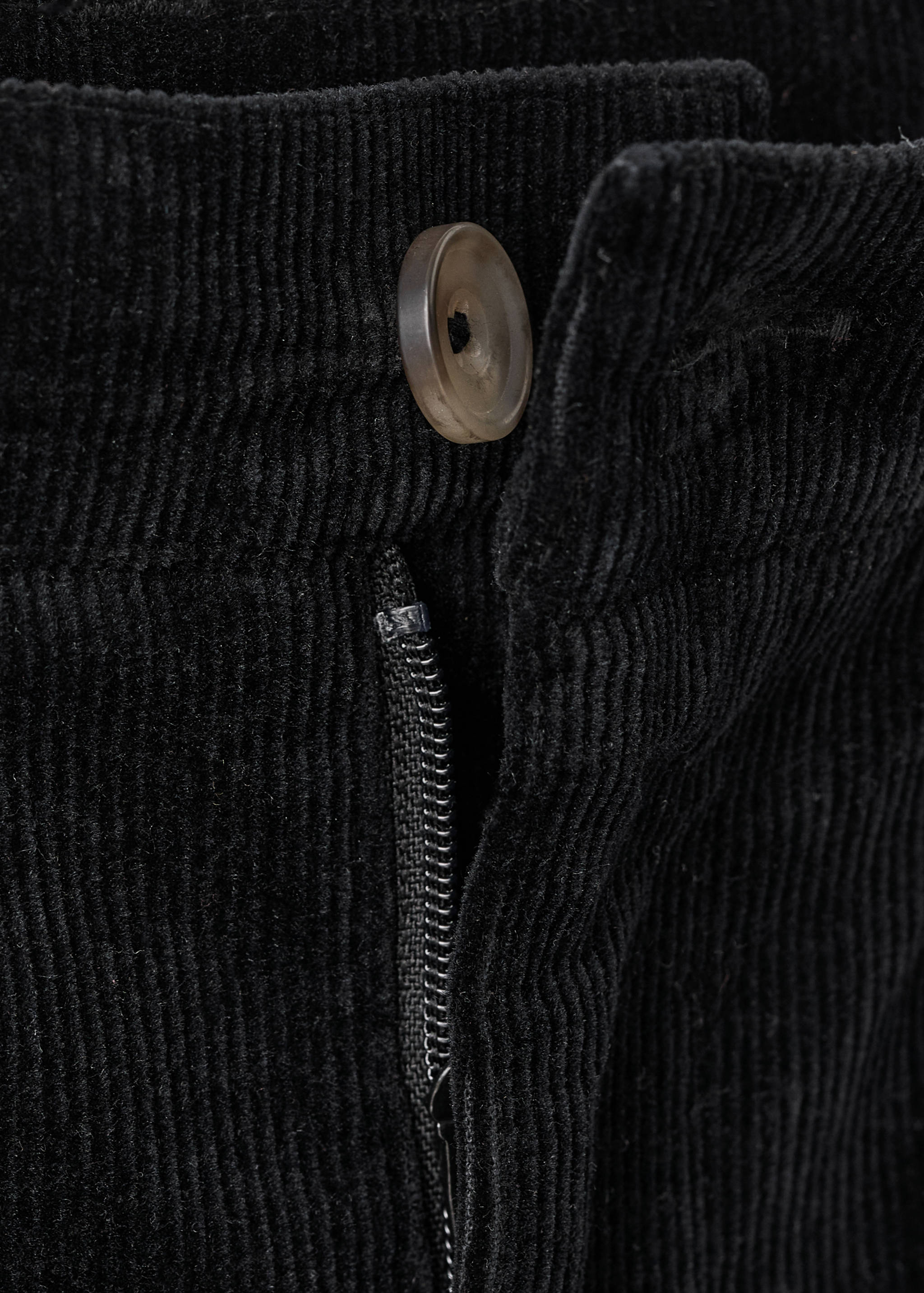 Pantalon en velours côtelé straight-fit - Détail de l'article 0