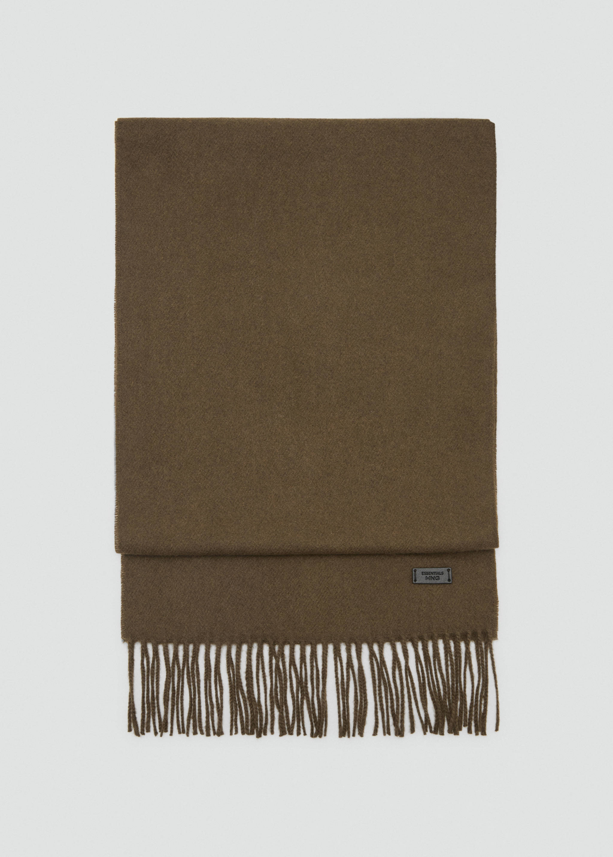 Однотонный шарф с бахромой - Изделие без модели