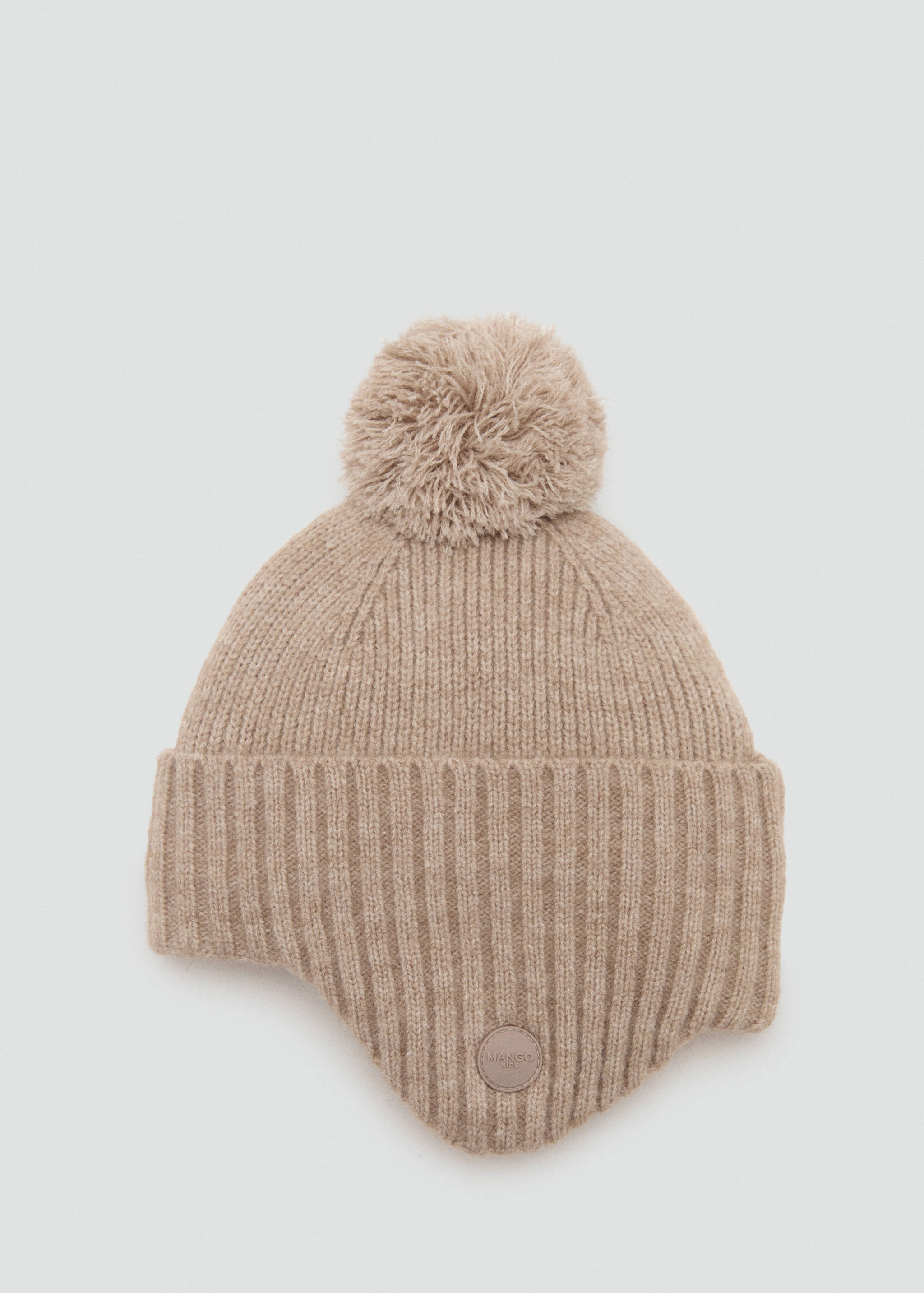 Knitted bobble hat - Article without model