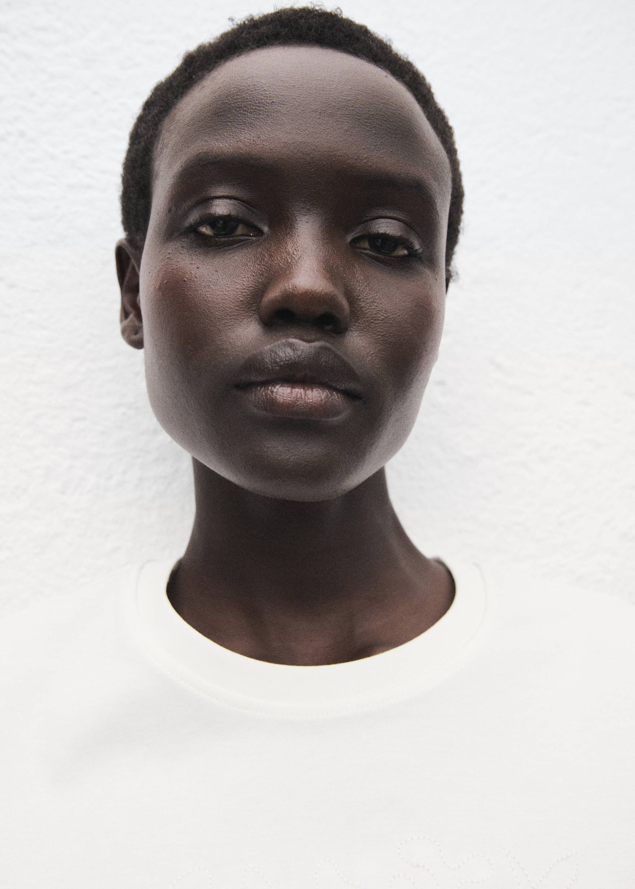 Cotton sleeveless t-shirt - Details of the article 1