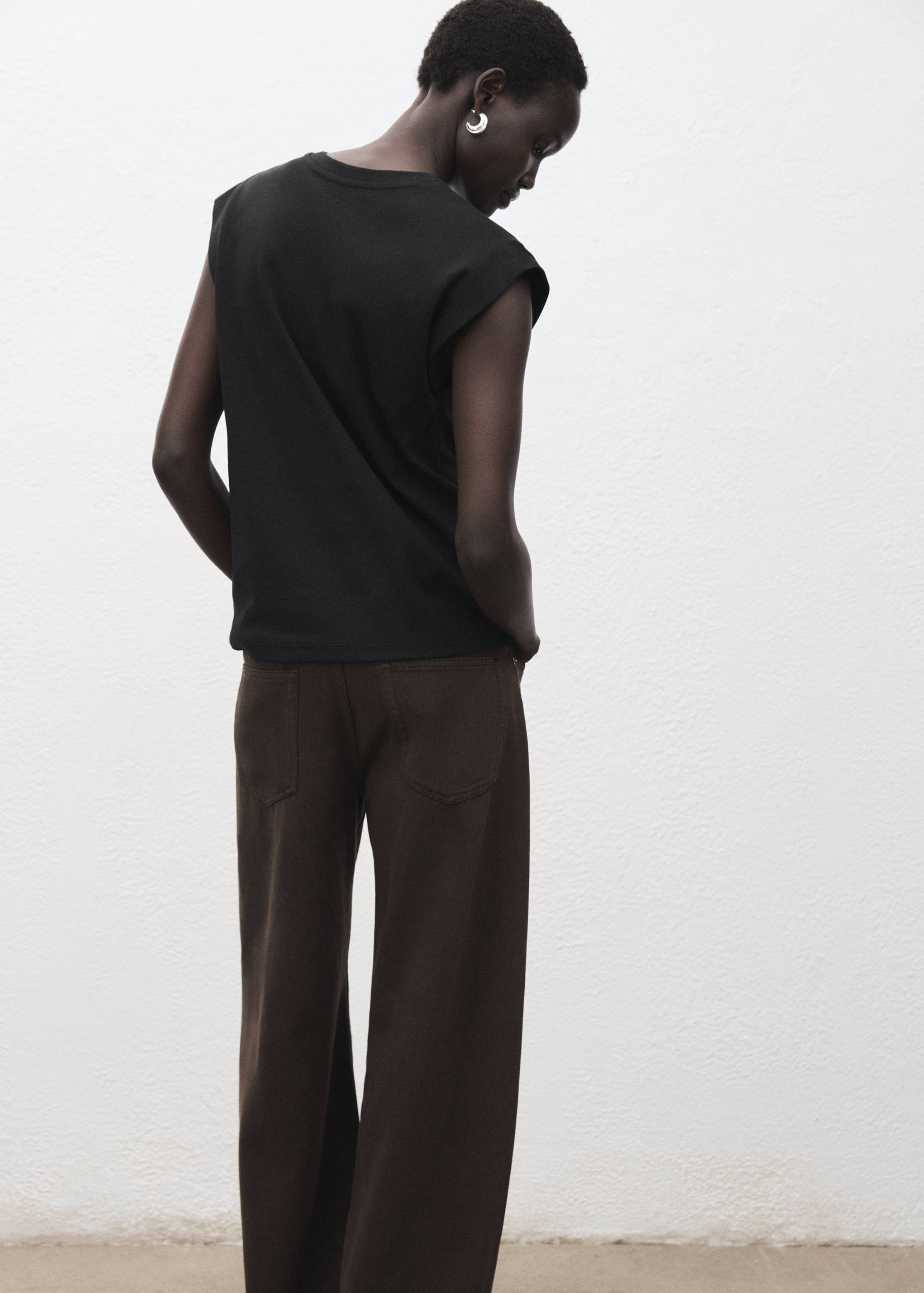 Cotton sleeveless t-shirt - Reverse of the article