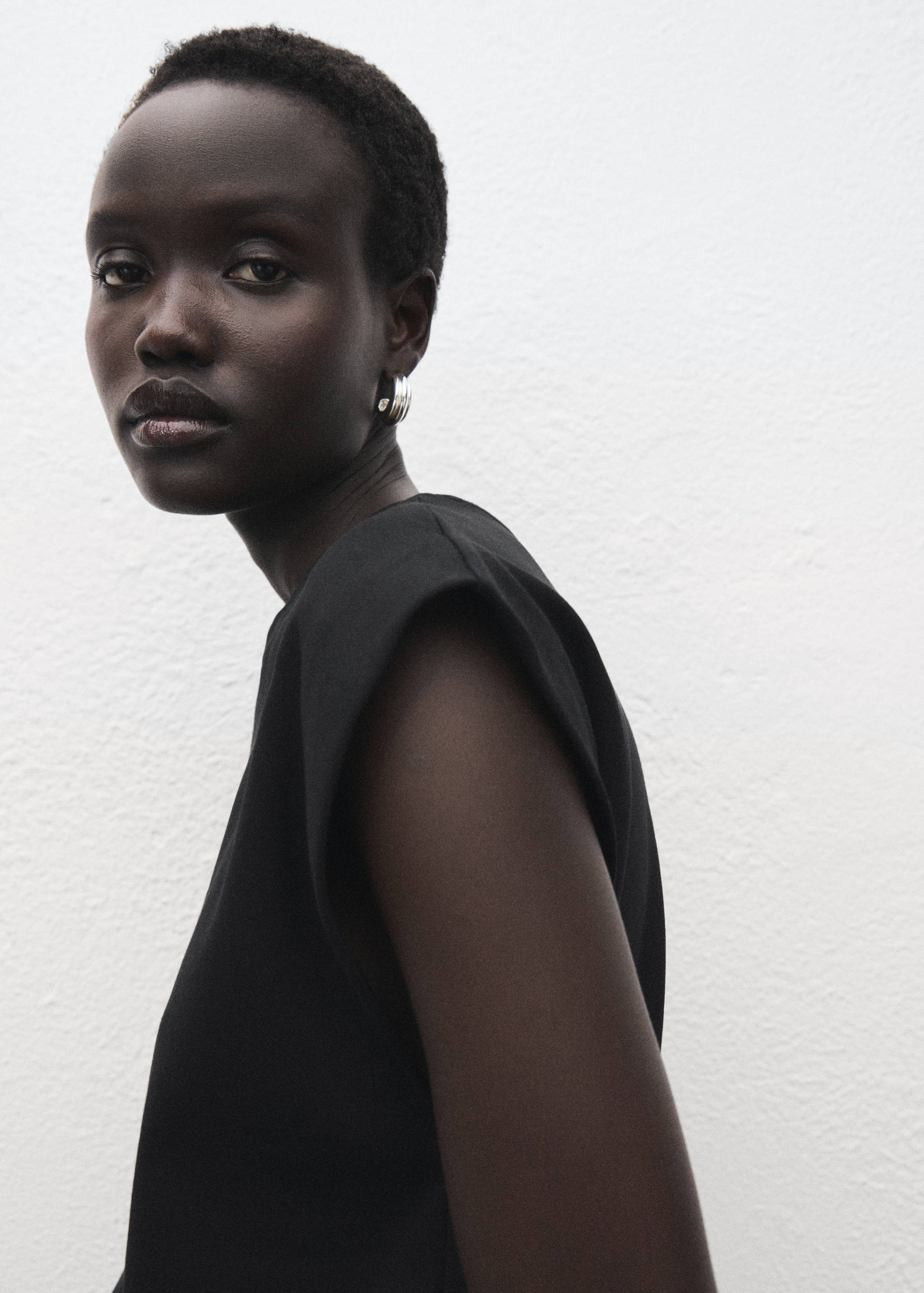 Cotton sleeveless t-shirt - Details of the article 1