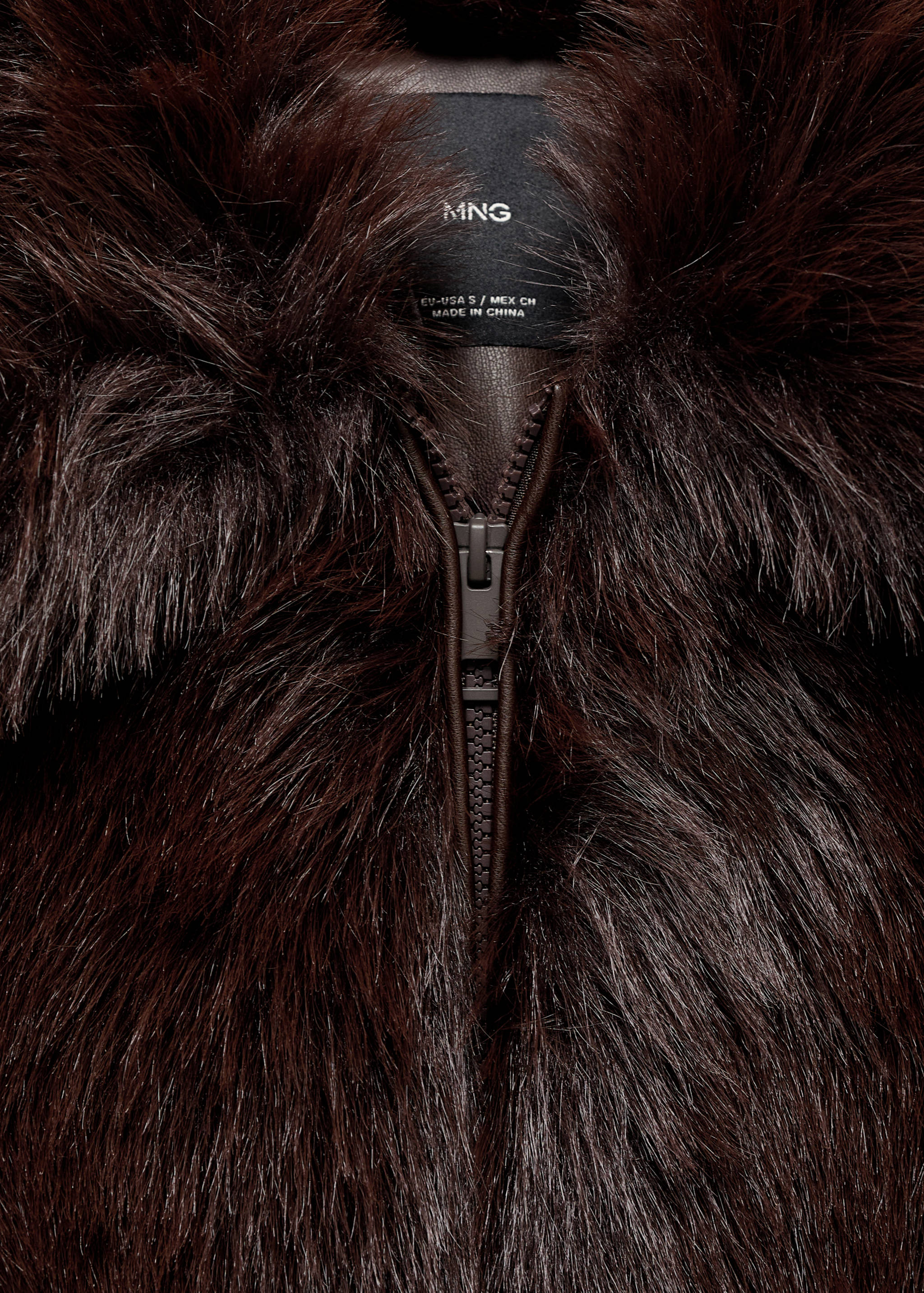 Faux-fur jacket with zip - Details of the article 8
