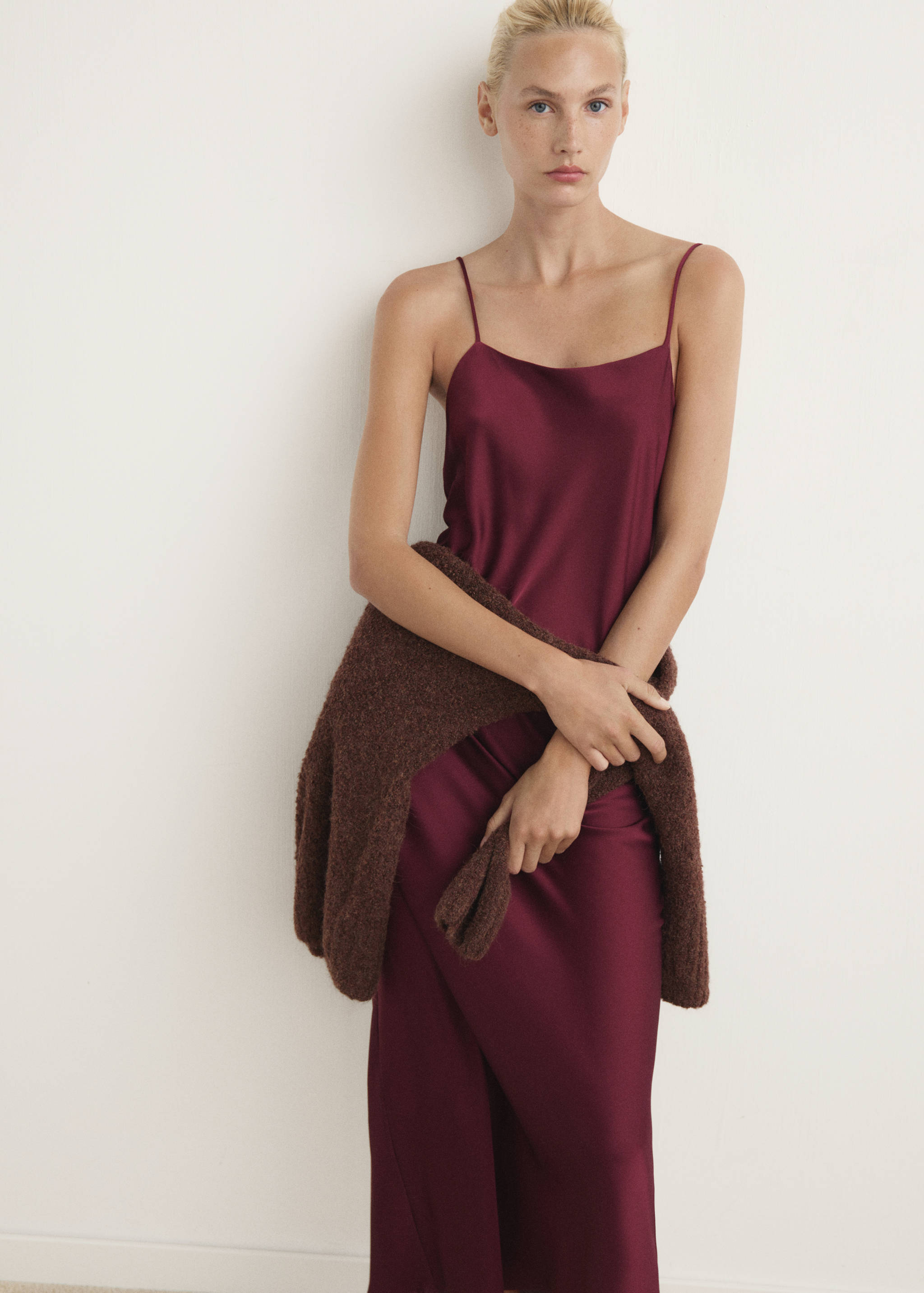 Midinattlinne i satin - Bild av mittparti