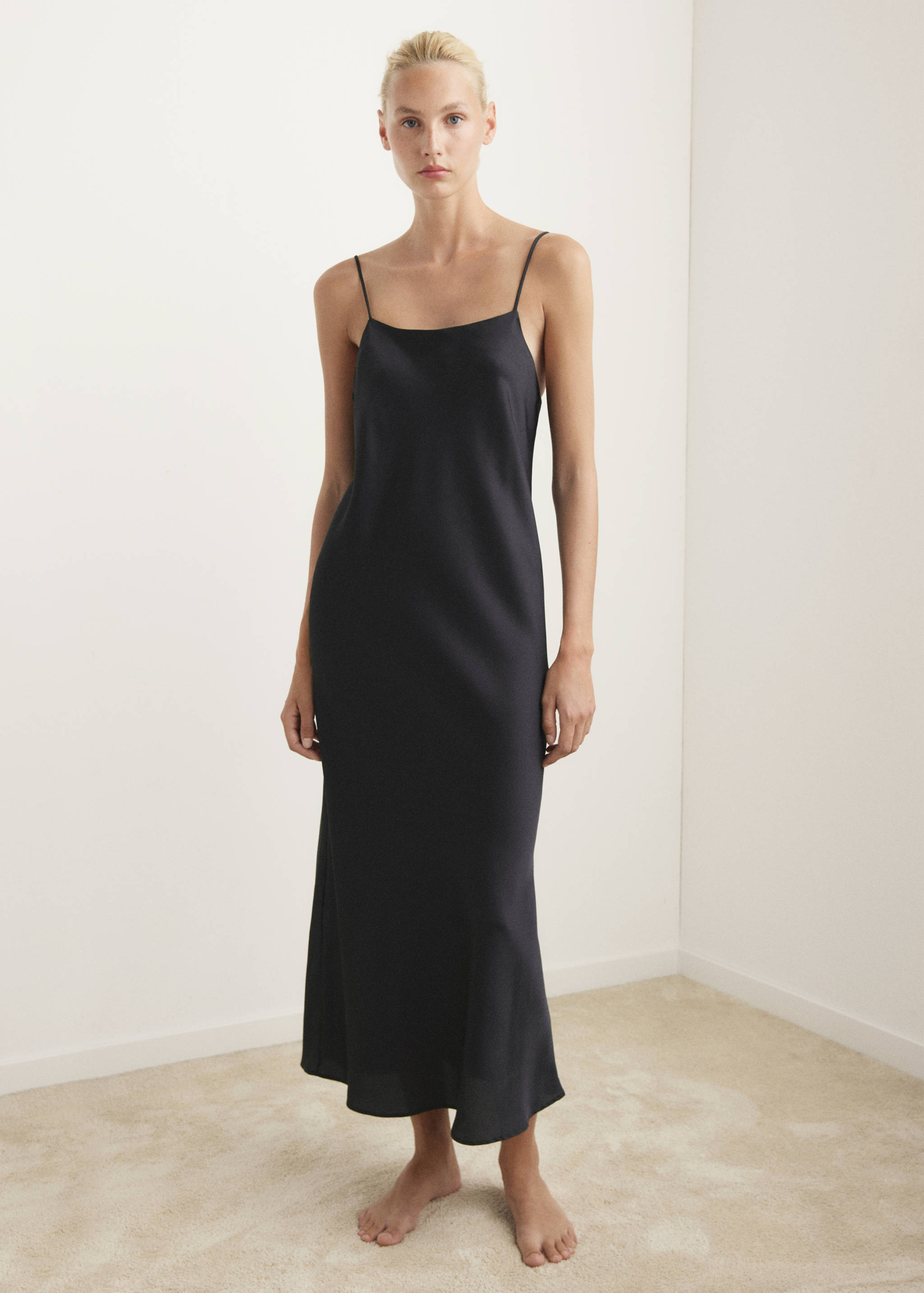 Satin midi-nightdress - General plane