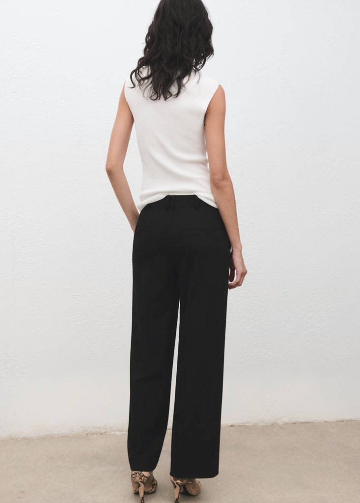 Mid-rise cropped straight-leg trousers — Black