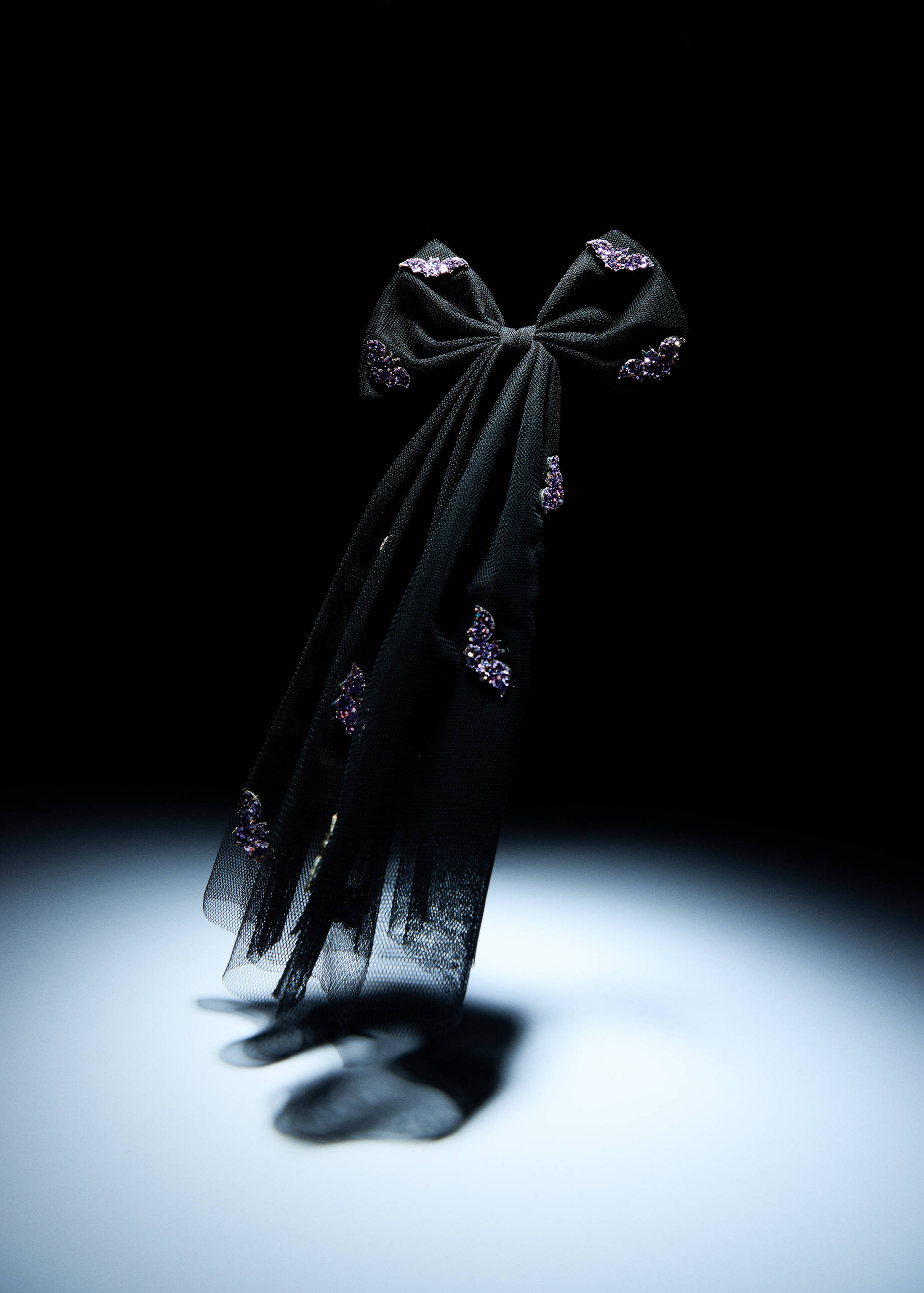 Bat barrette with bow - Details of the article 6