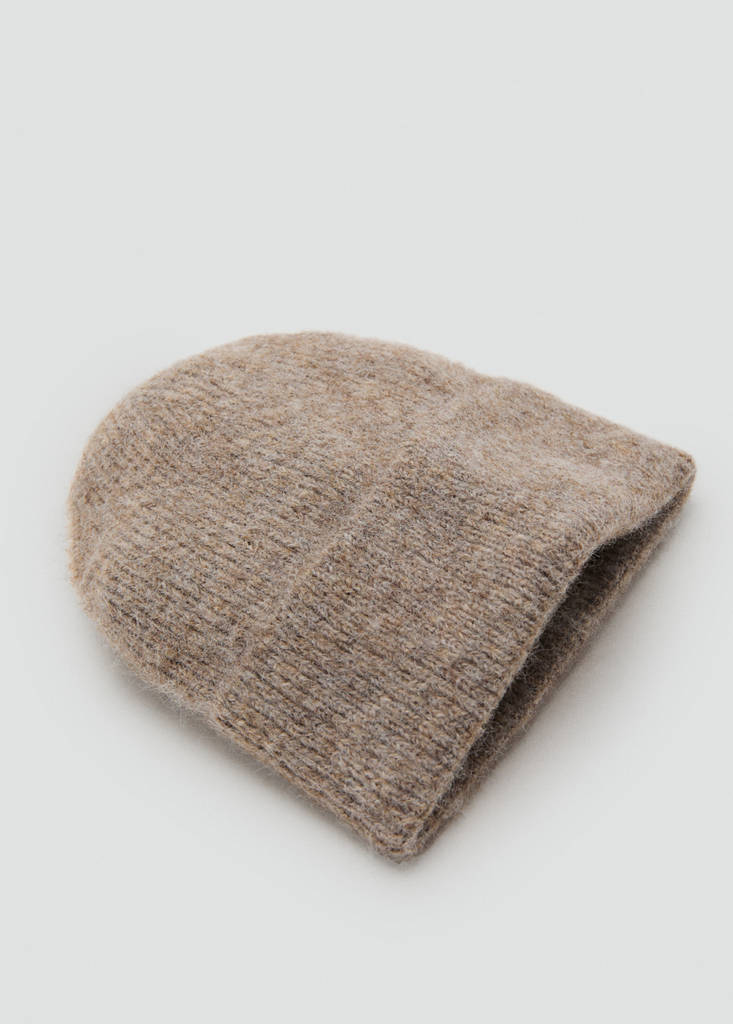Rib-knit cap — Medium Brown