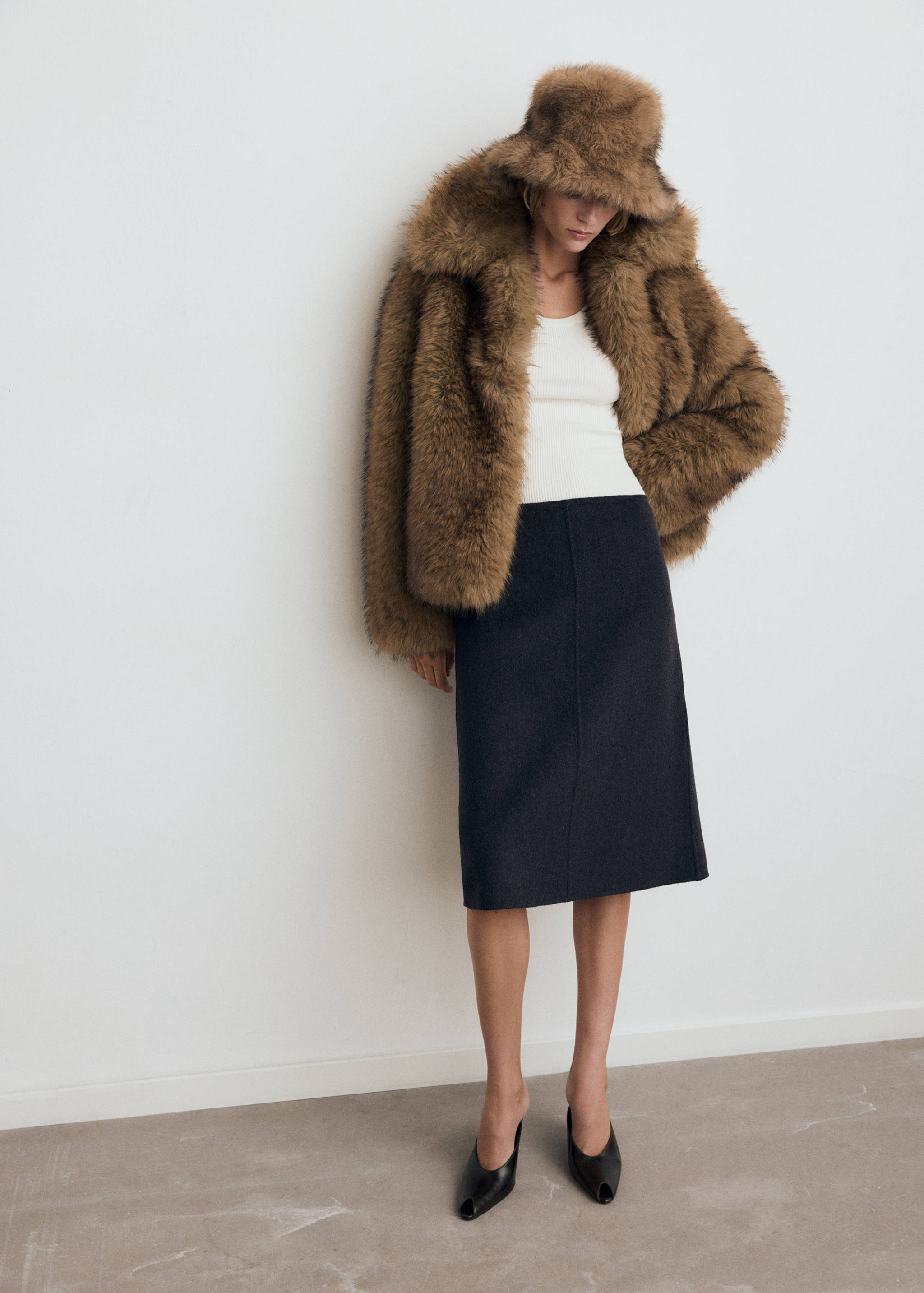 Faux-fur bucket hat - General plane
