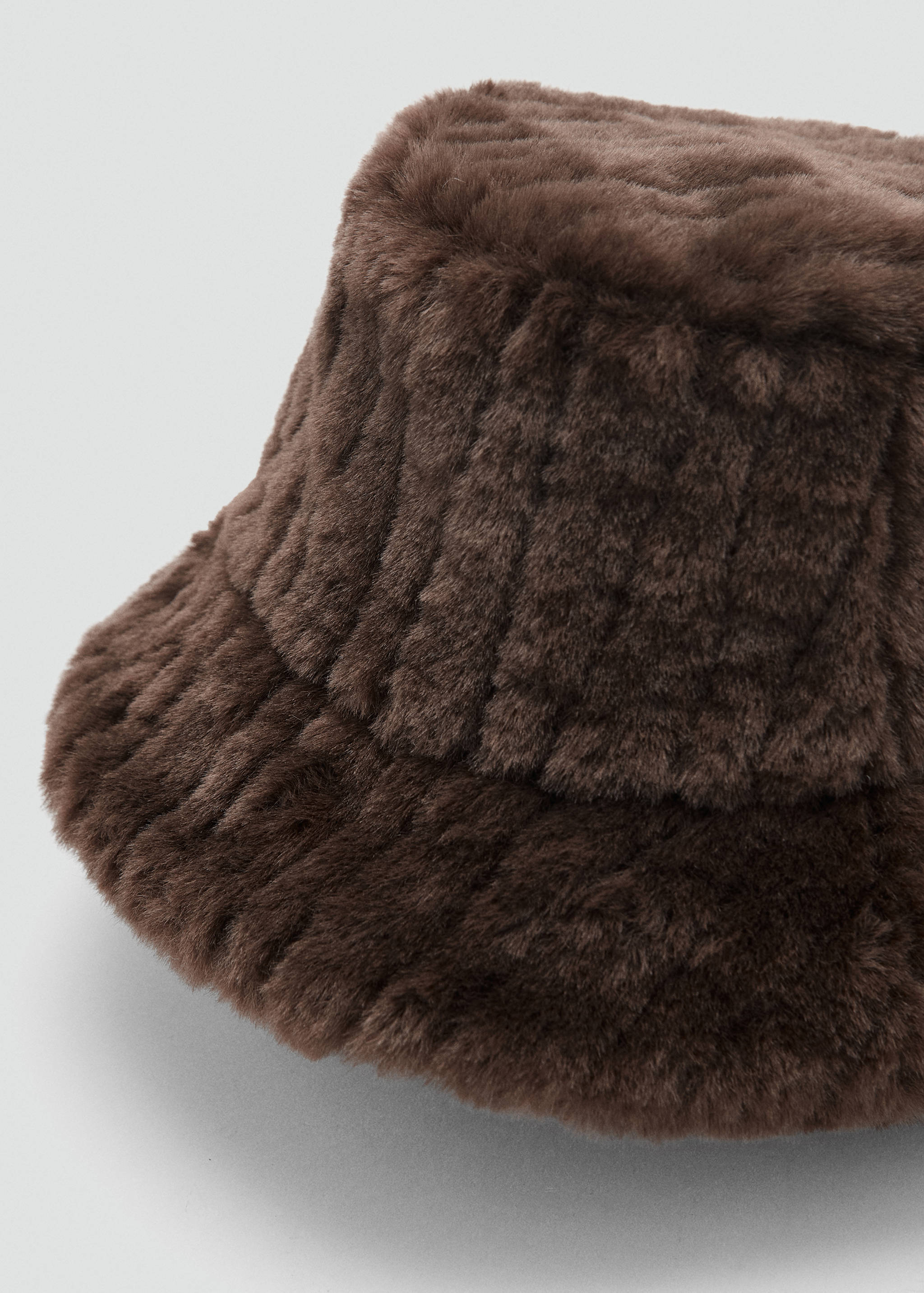 Faux-fur bucket hat - Medium plane