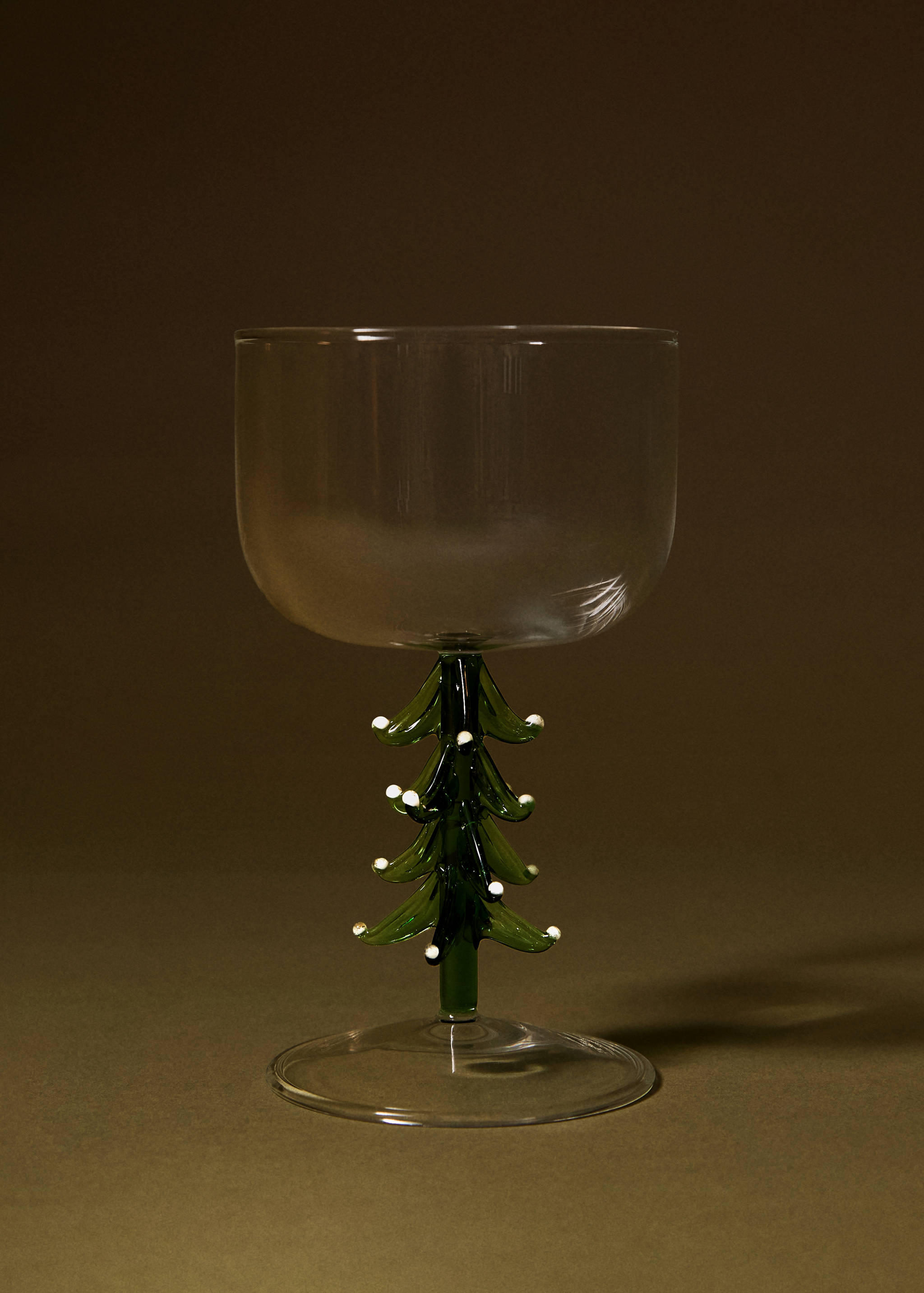 Borosilicate glass goblet with tree design - General plane