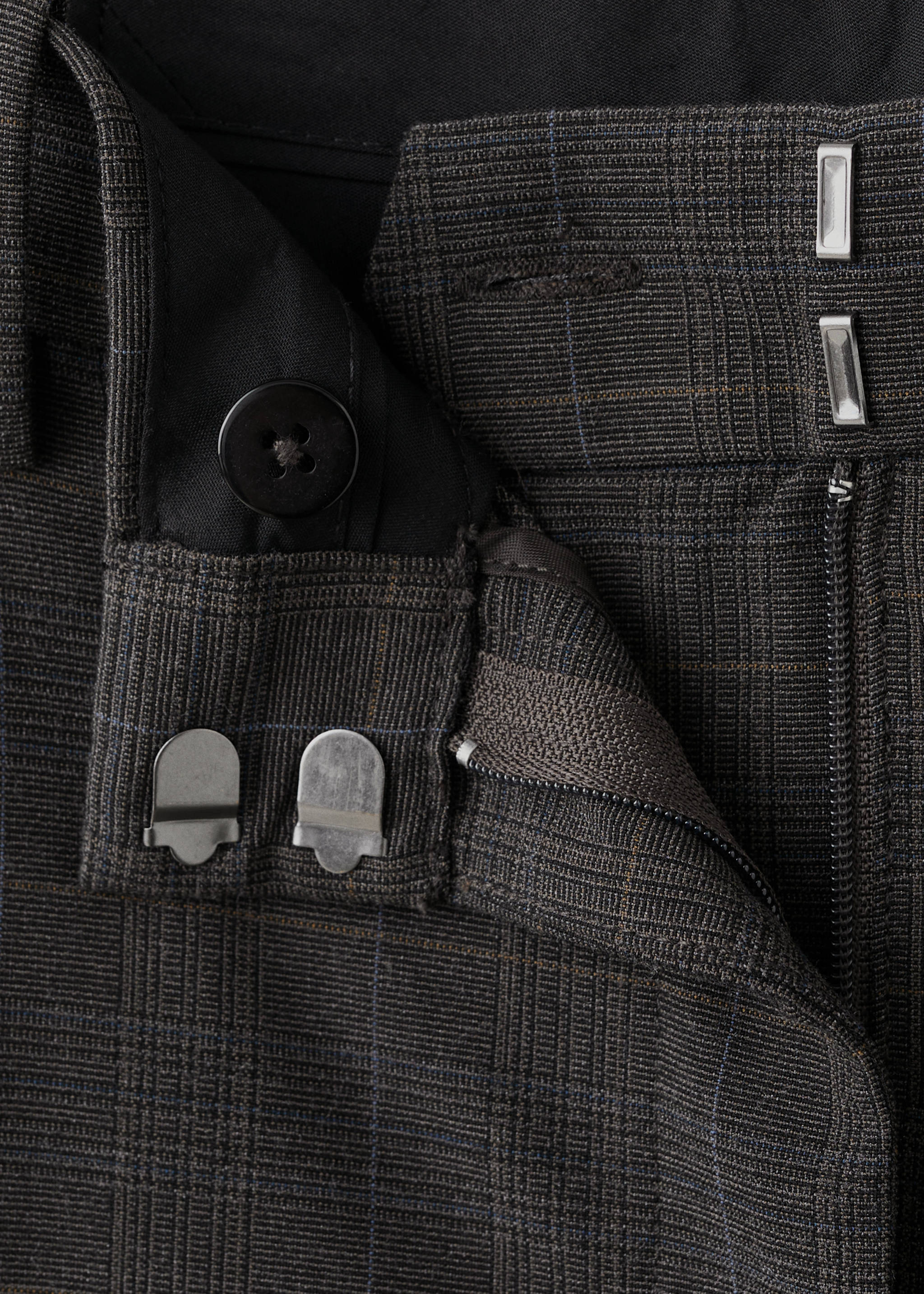 Pantalon à carreaux à pinces - Détail de l'article 8
