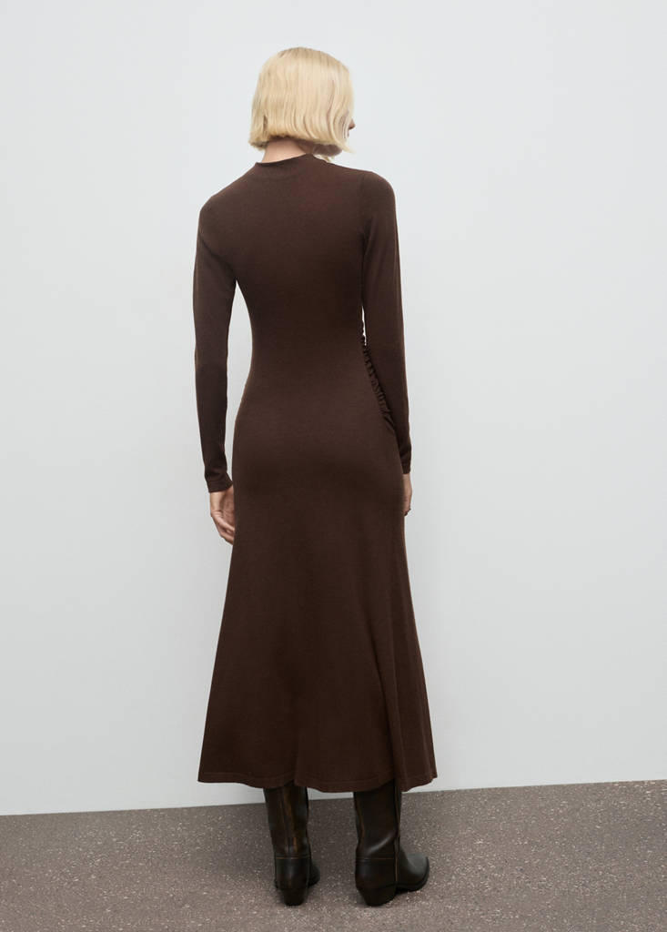 Perkins-neck knitted dress — Chocolate