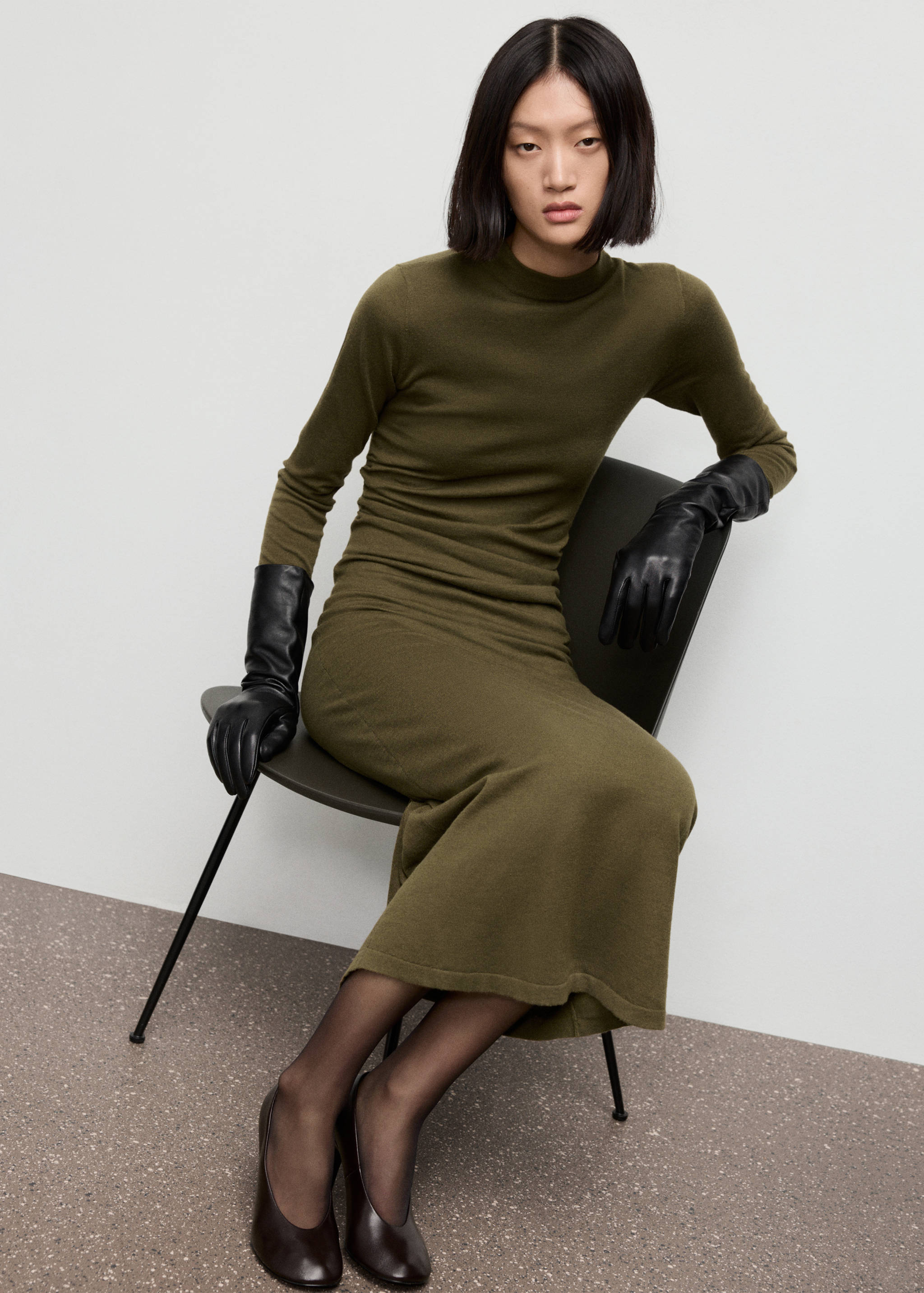 Perkins-neck knitted dress - Details of the article 2