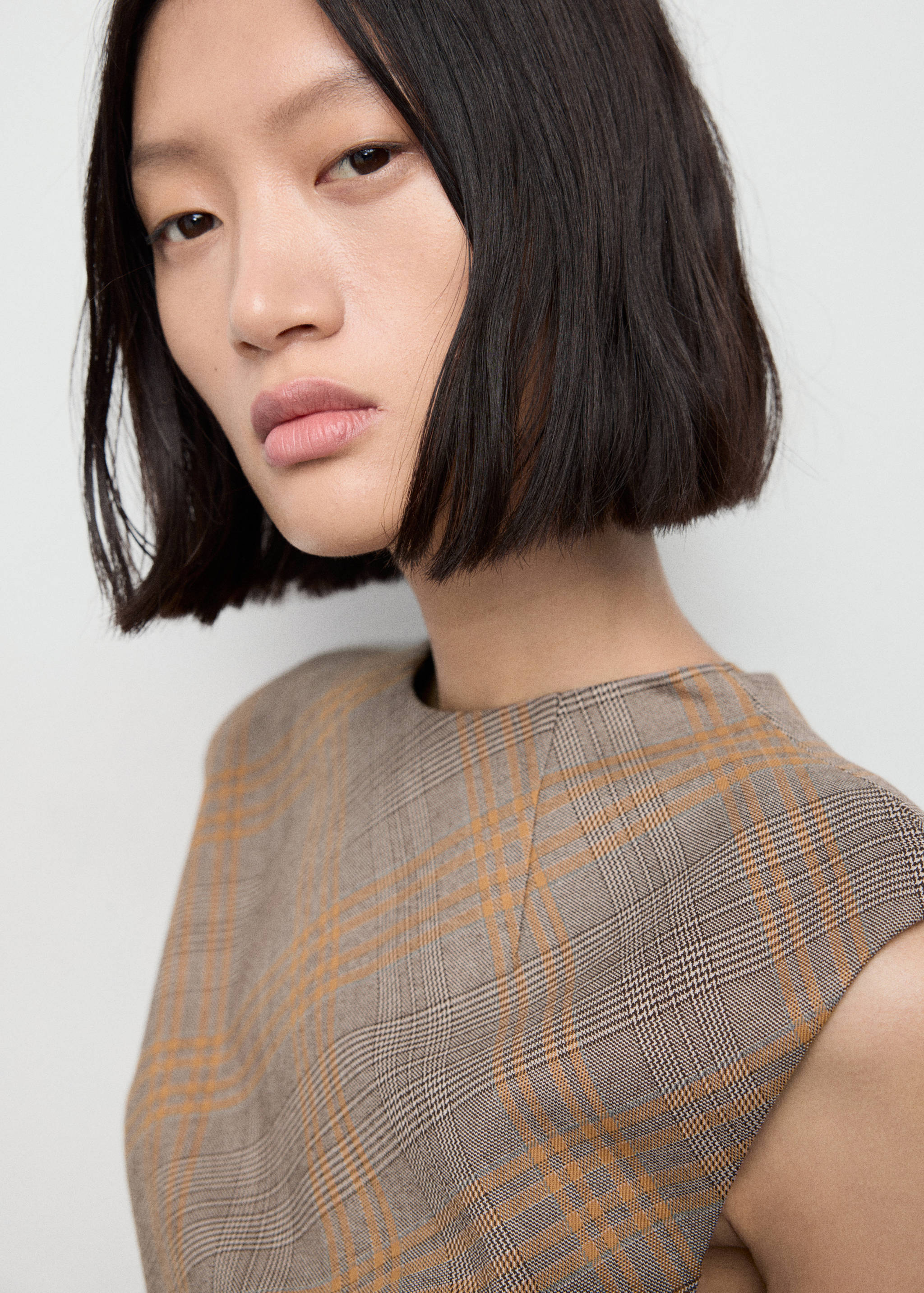 Приталенный топ в клетку - Деталь изделия 1