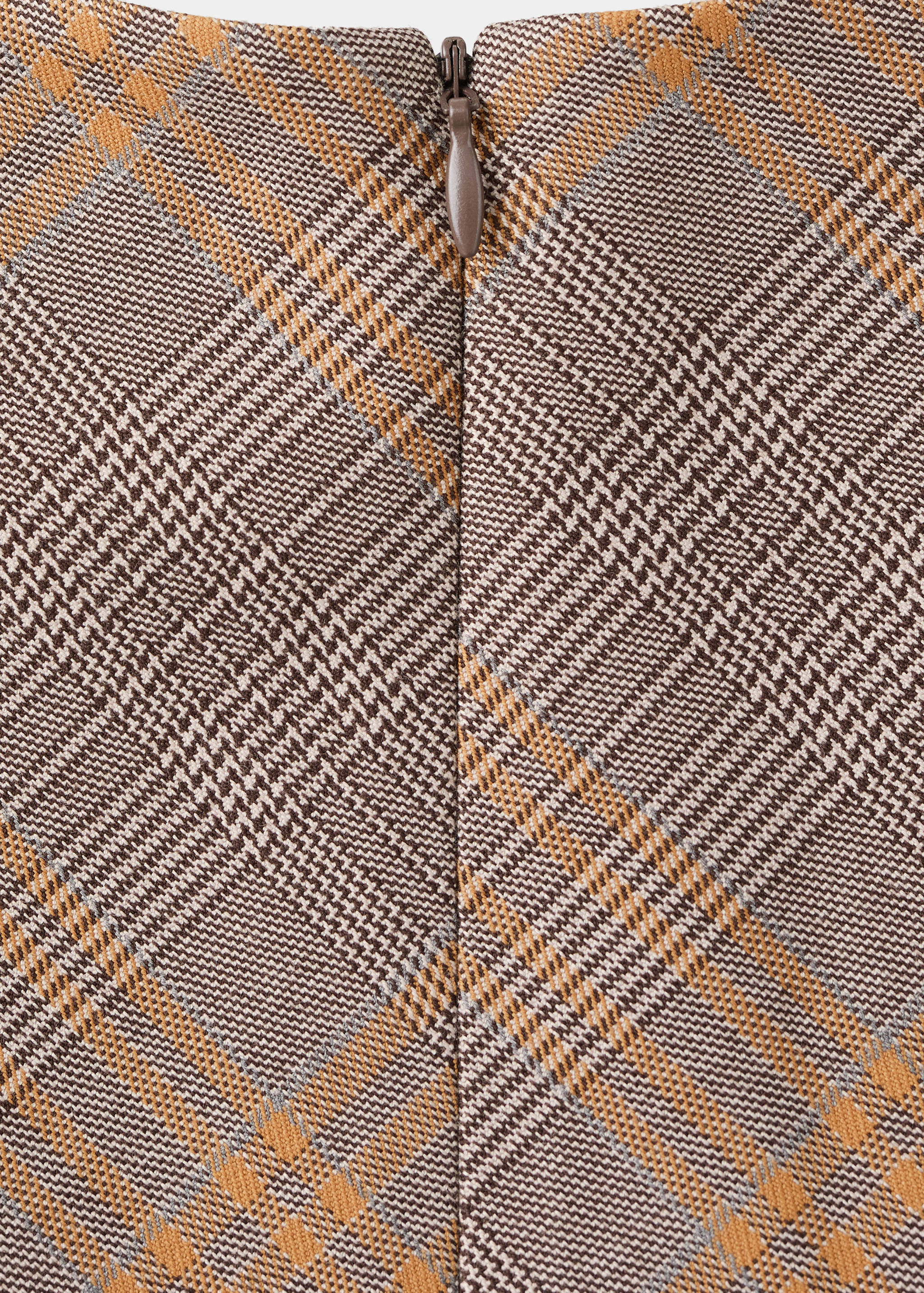 Приталенный топ в клетку - Деталь изделия 8