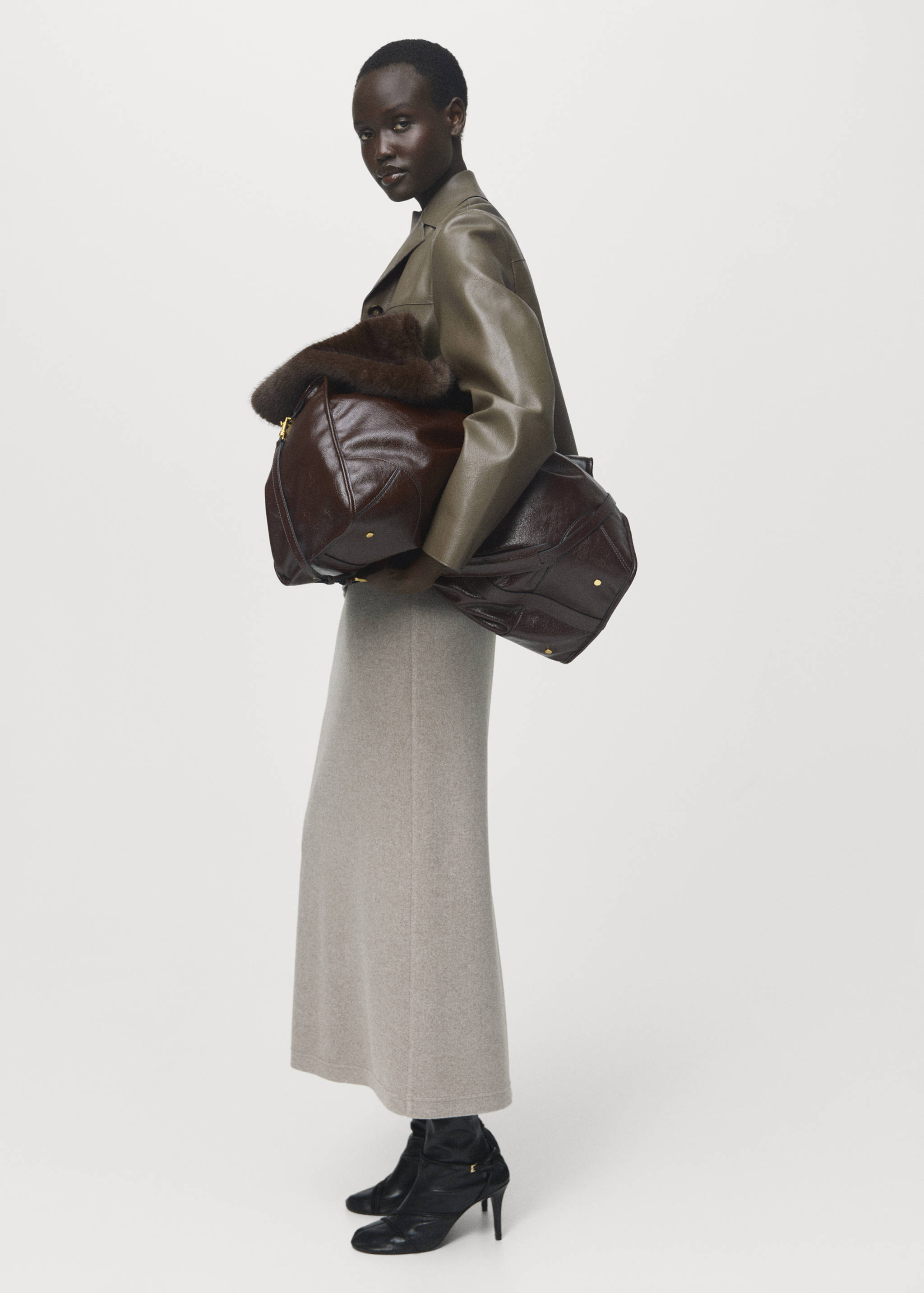 Long skirt with elastic waist - General plane