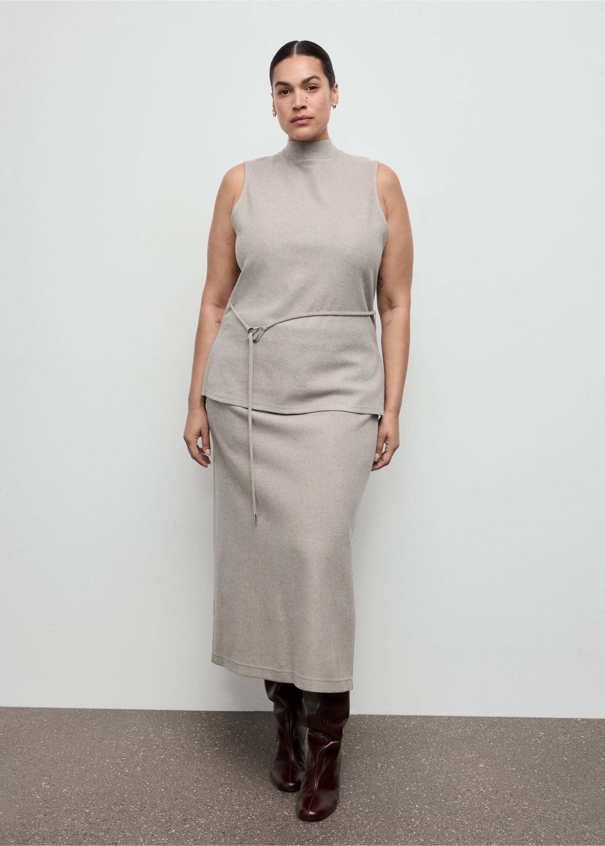 Long skirt with elastic waist - Details of the article 3, Medium Brown. Ref: 17087802-00.