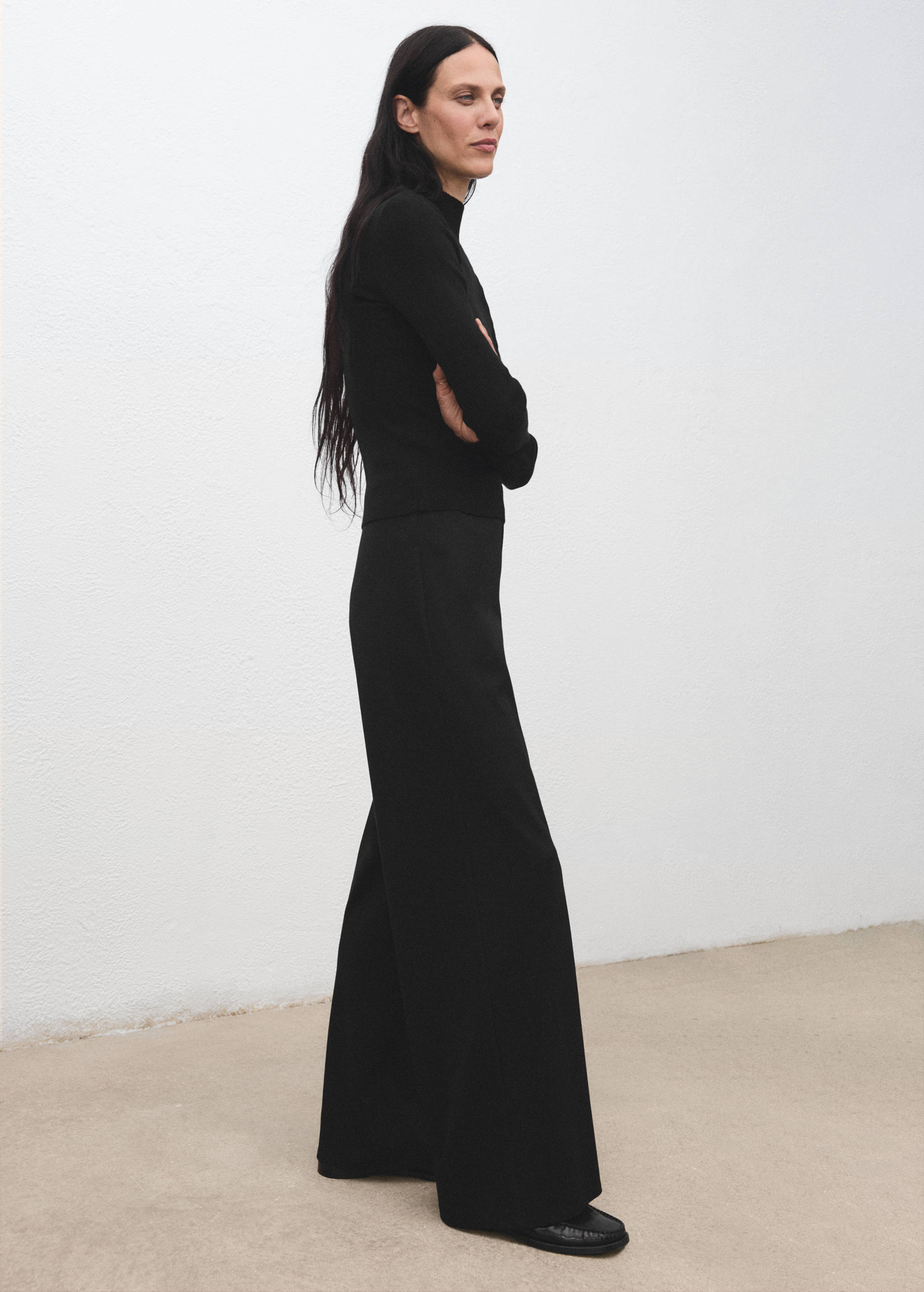 Straight-fit pants with elastic waist - Details of the article 4