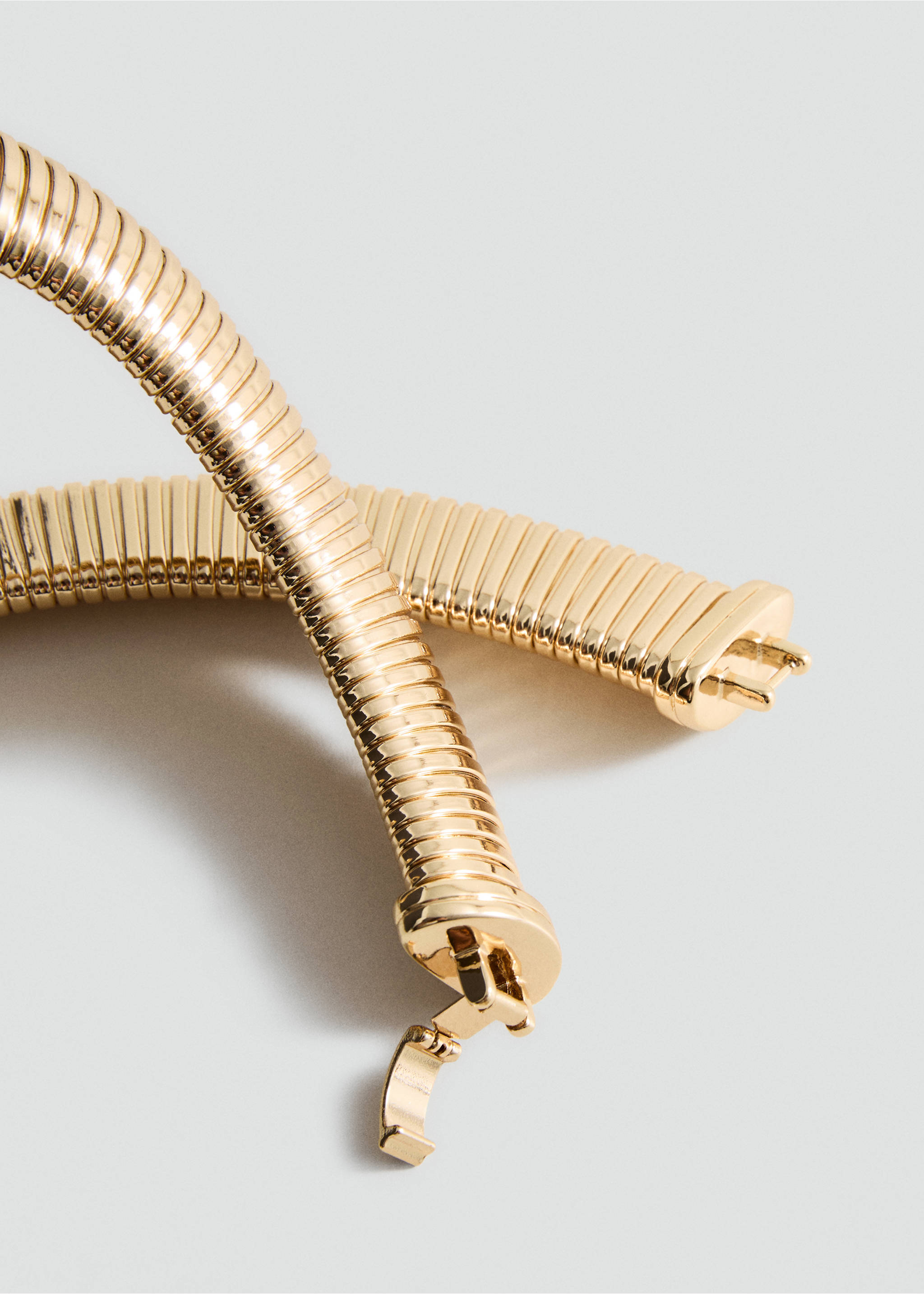 Collar choker metálico - Detalle del artículo 1, Oro. Ref: 17087807-00.