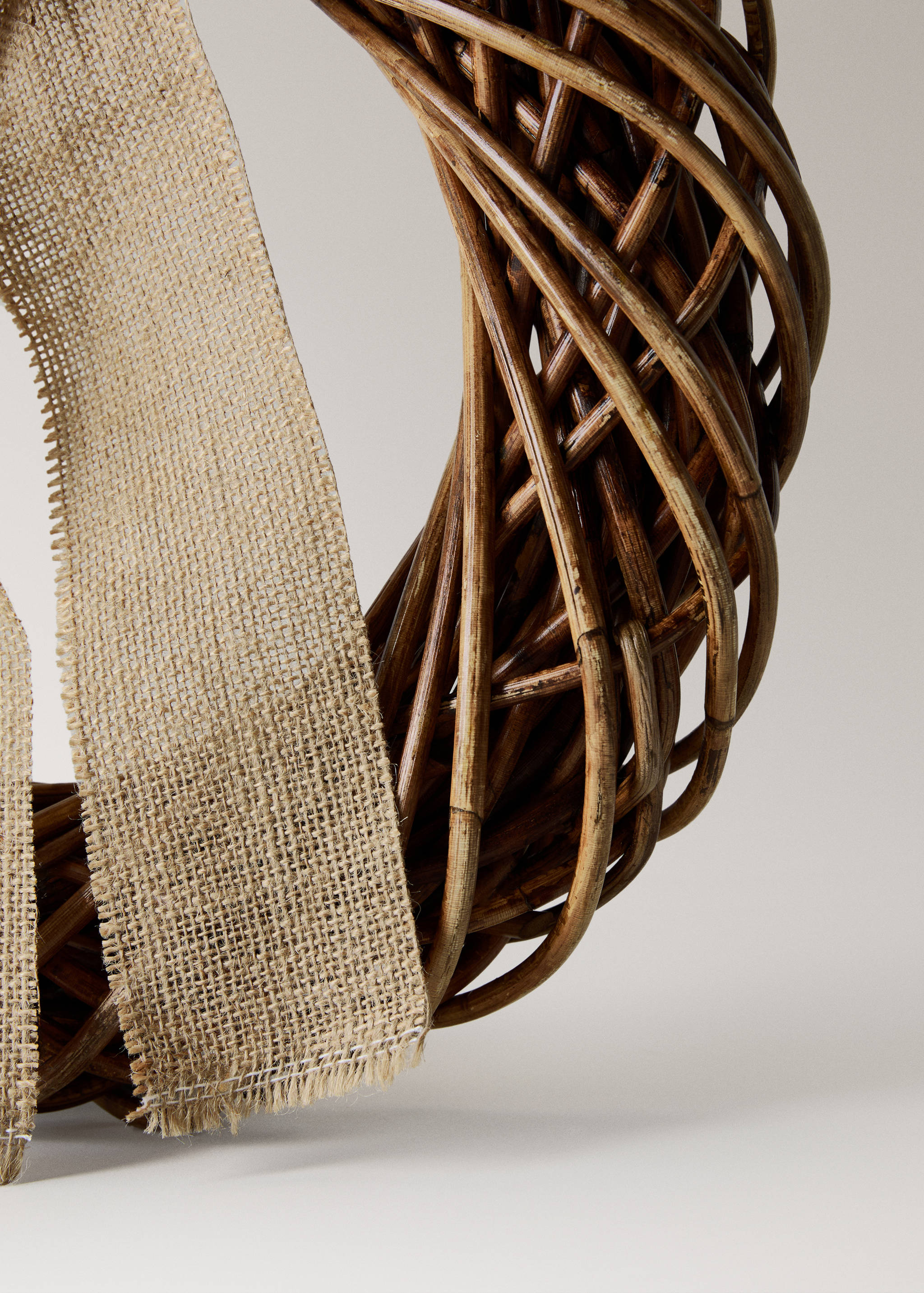 Thick rattan Christmas crown - Details of the article 2