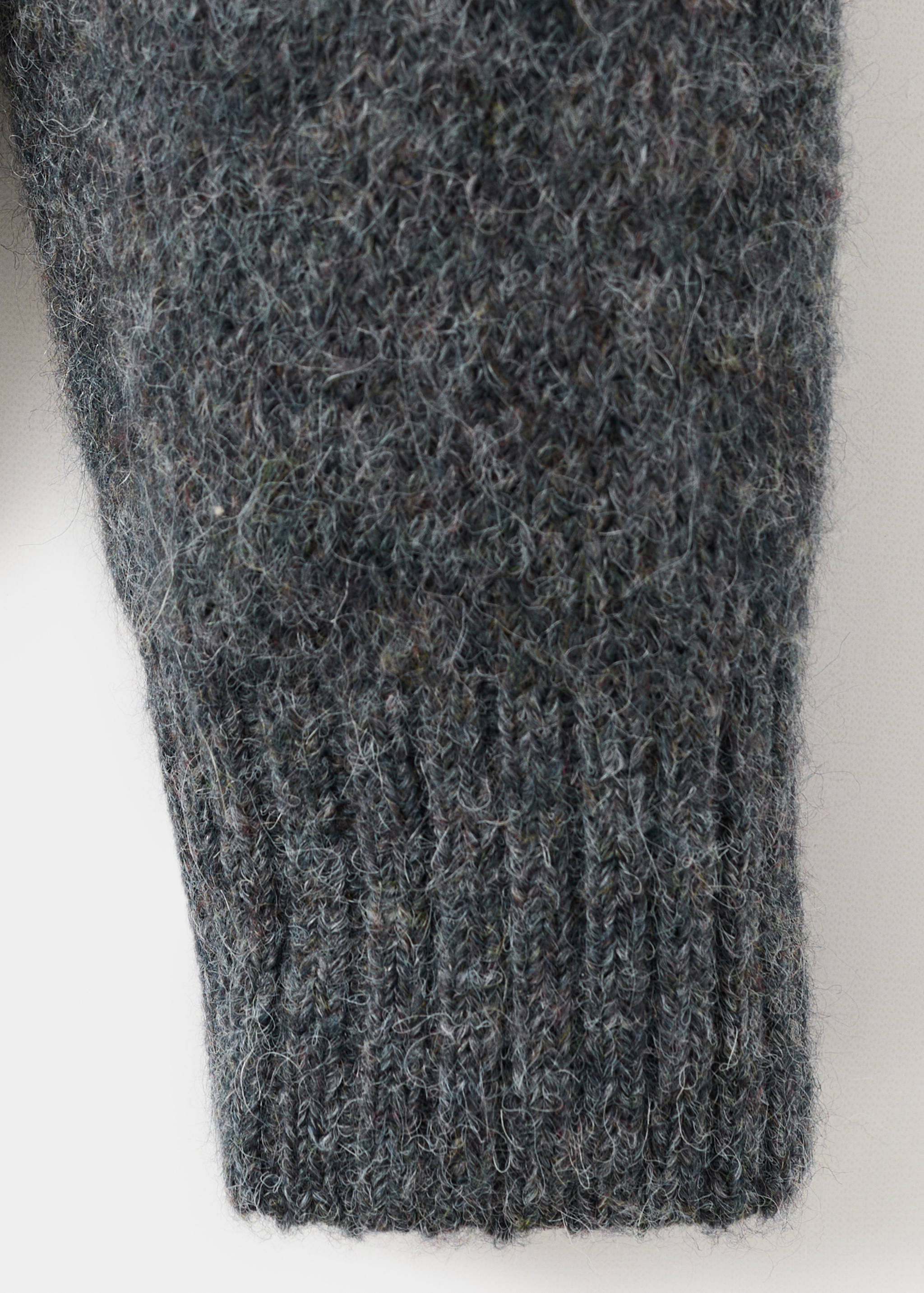 Knitted button cardigan - Details of the article 0