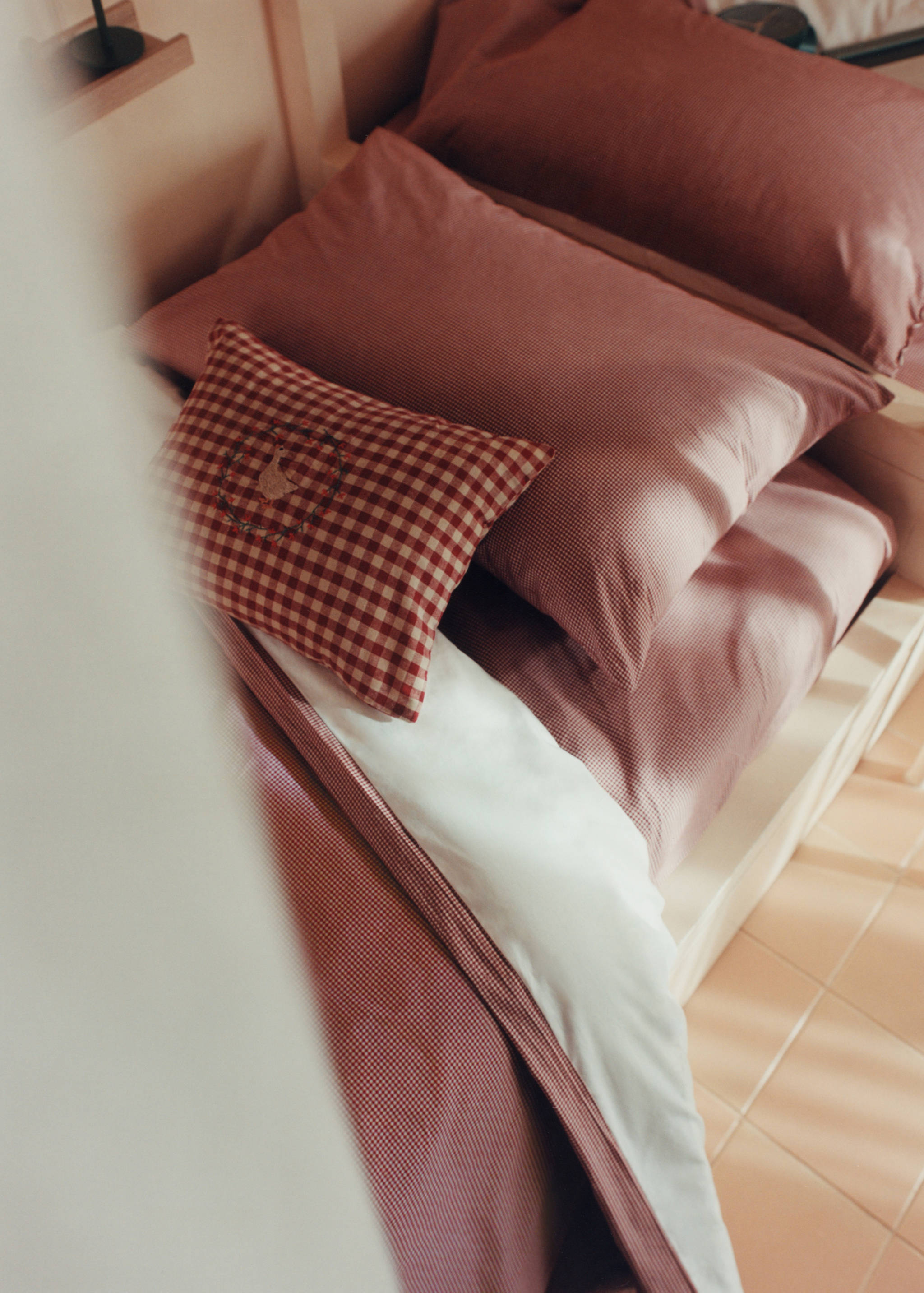 Children's cotton gingham check cushion cover with embroidery 30x40cm - Details of the article 6