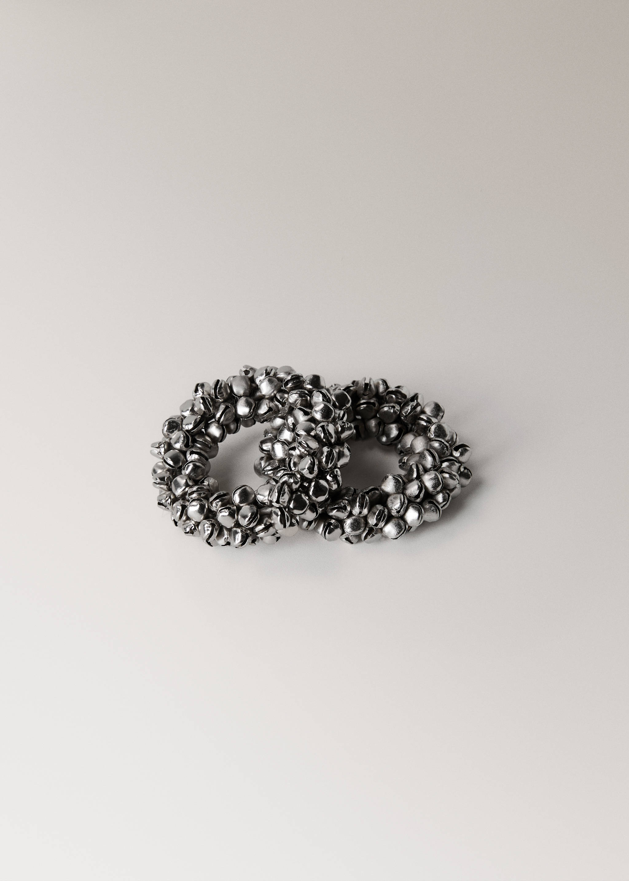 Napkin rings with bell ornaments - Details of the article 1