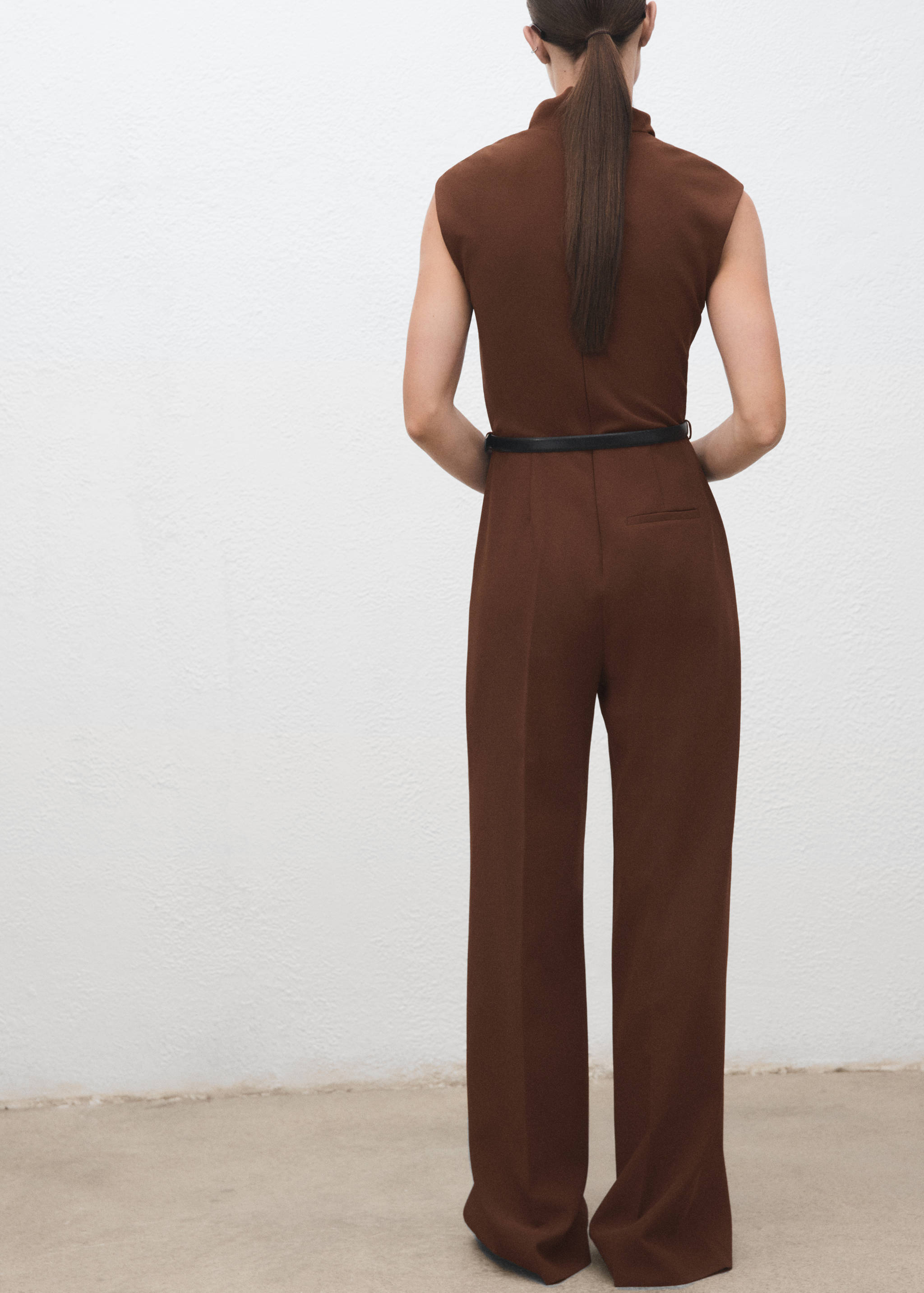 Jumpsuit with draped neck and belt - Reverse of the article